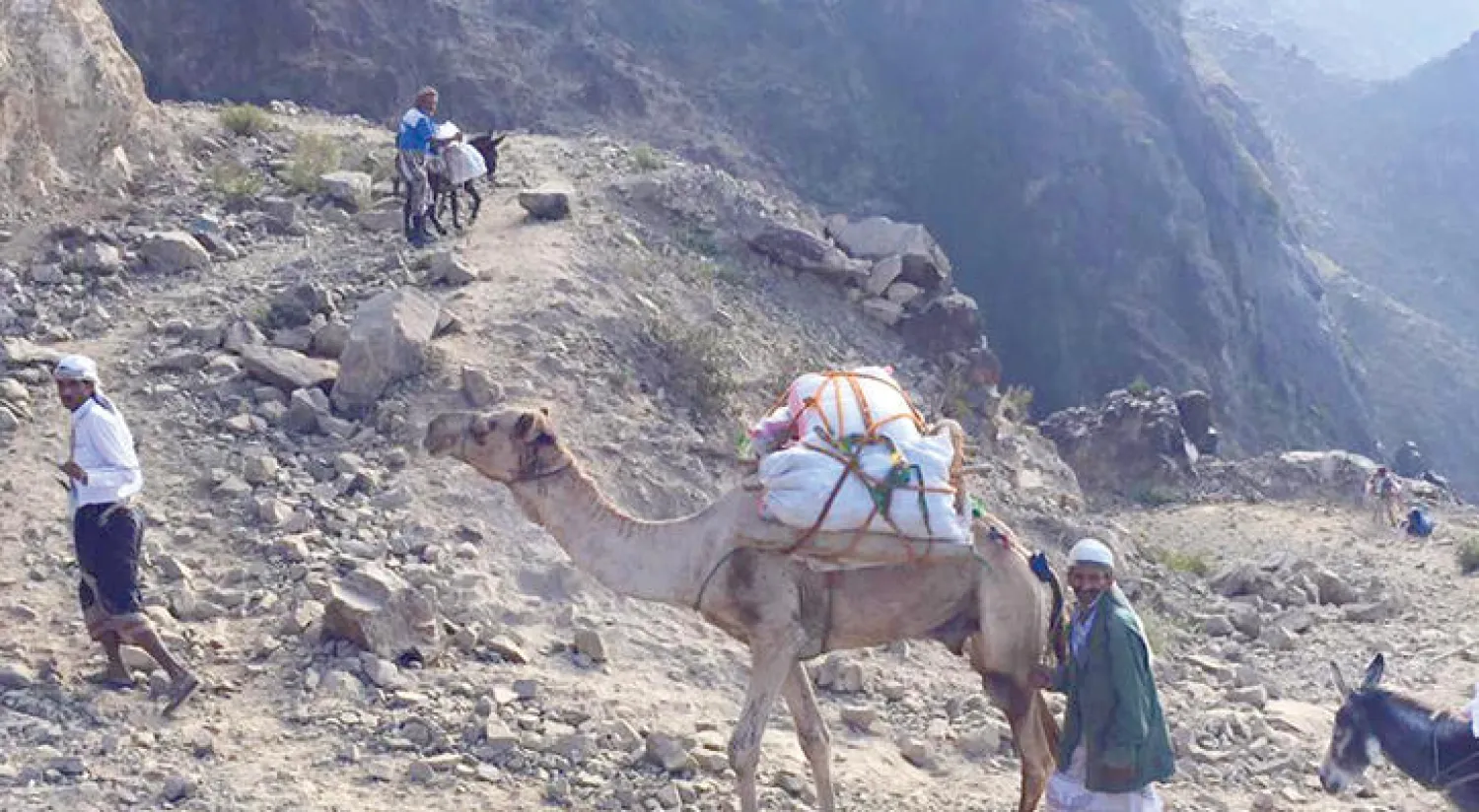 المناطق المحررة كسرت الحصار عن تعز ويمكن تنفيذ أي أعمال إغاثية عبر هذا الطريق من عدن وحتى الضباب وإلى مدينة تعز