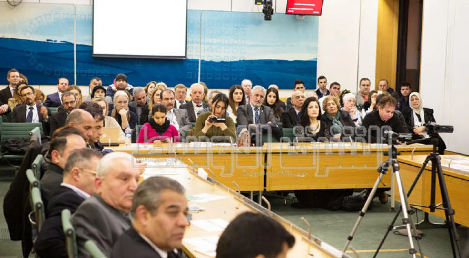 جانب من حضور الجلسة  (تصوير: جيمس حنا)