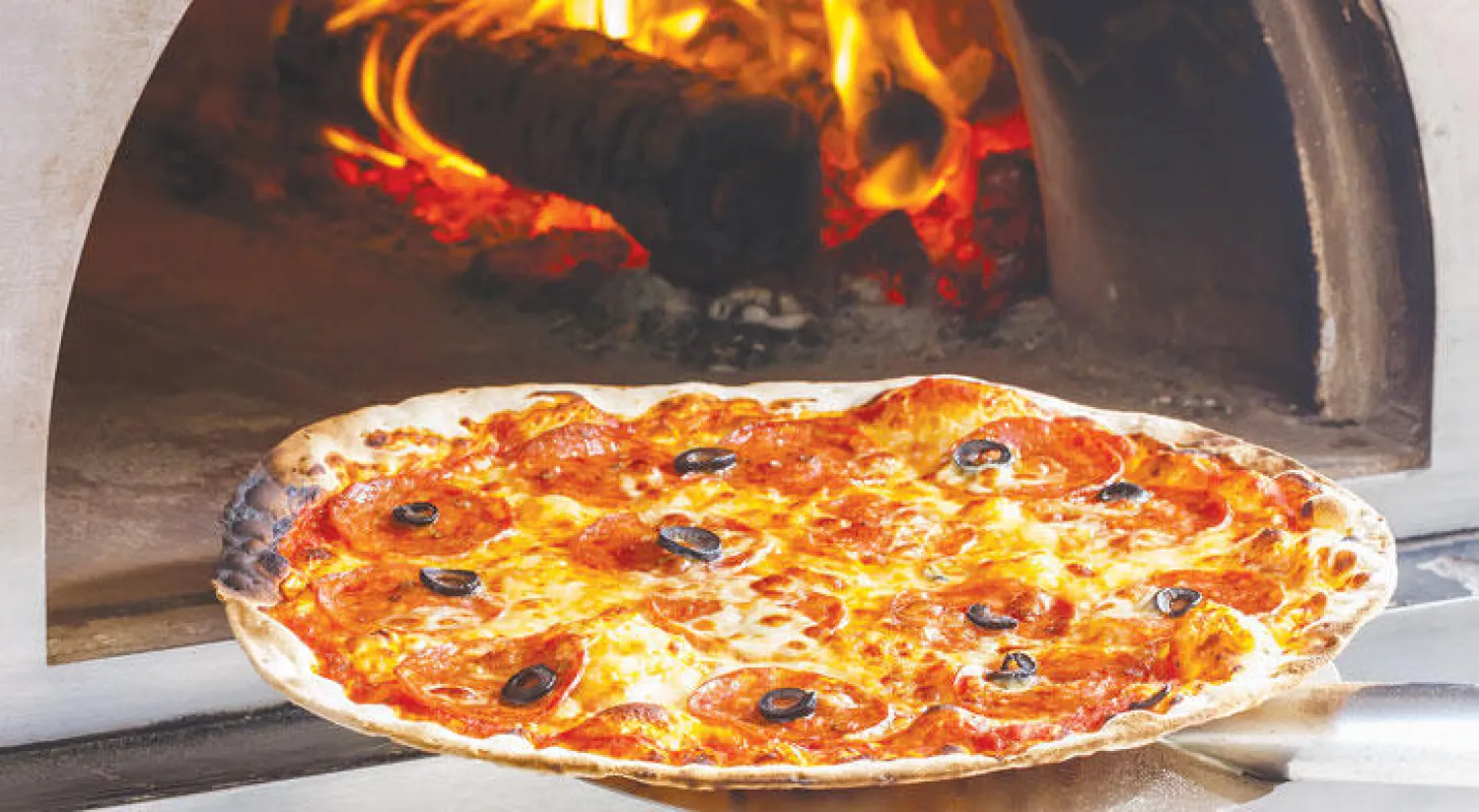 إيطاليا تسعى لضم بيتزا نابولي إلى قائمة التراث الثقافي لليونيسكو