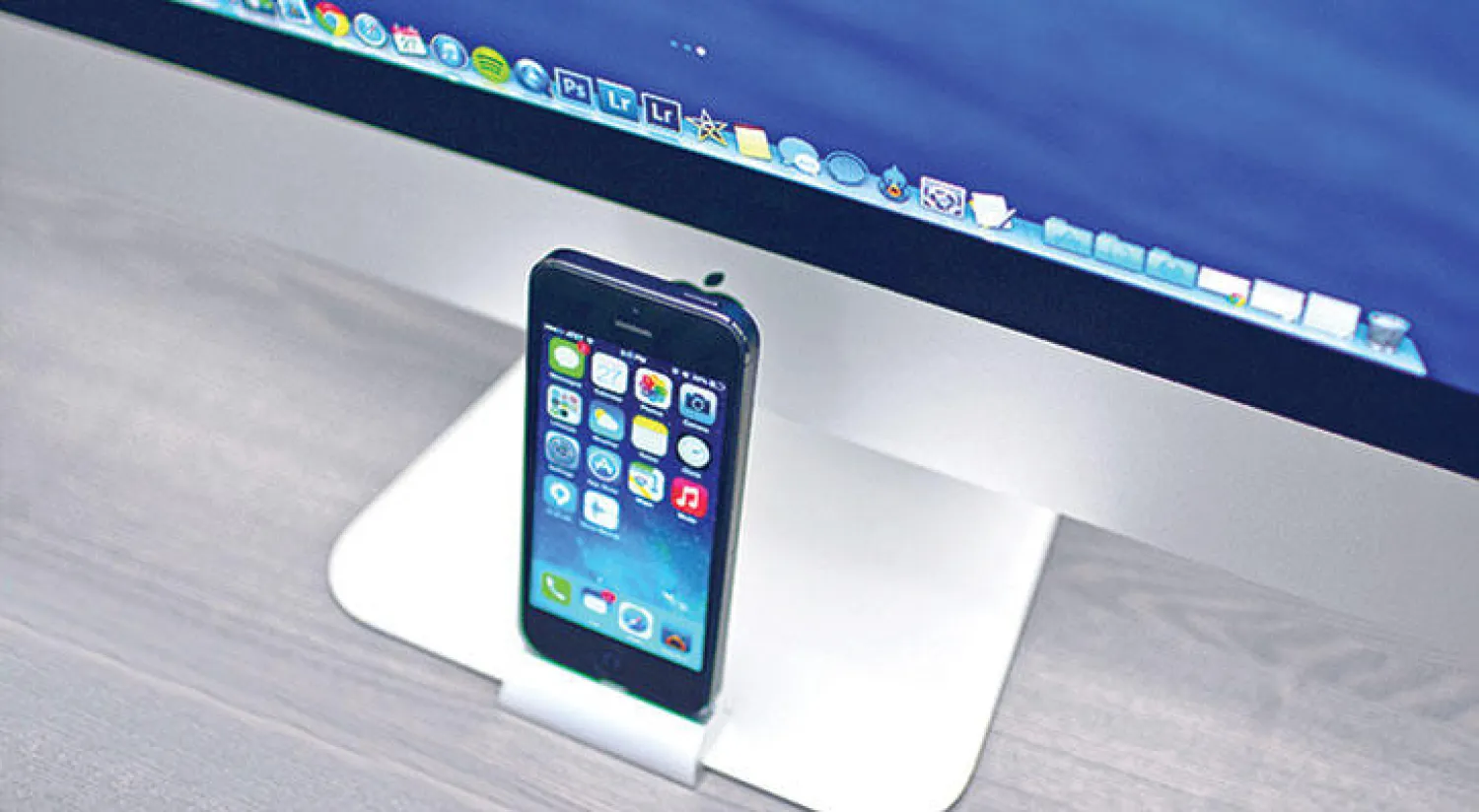 كيف تتخلص من دقات جرس هاتف «آيفون» على كومبيوتر «آي ماك»؟