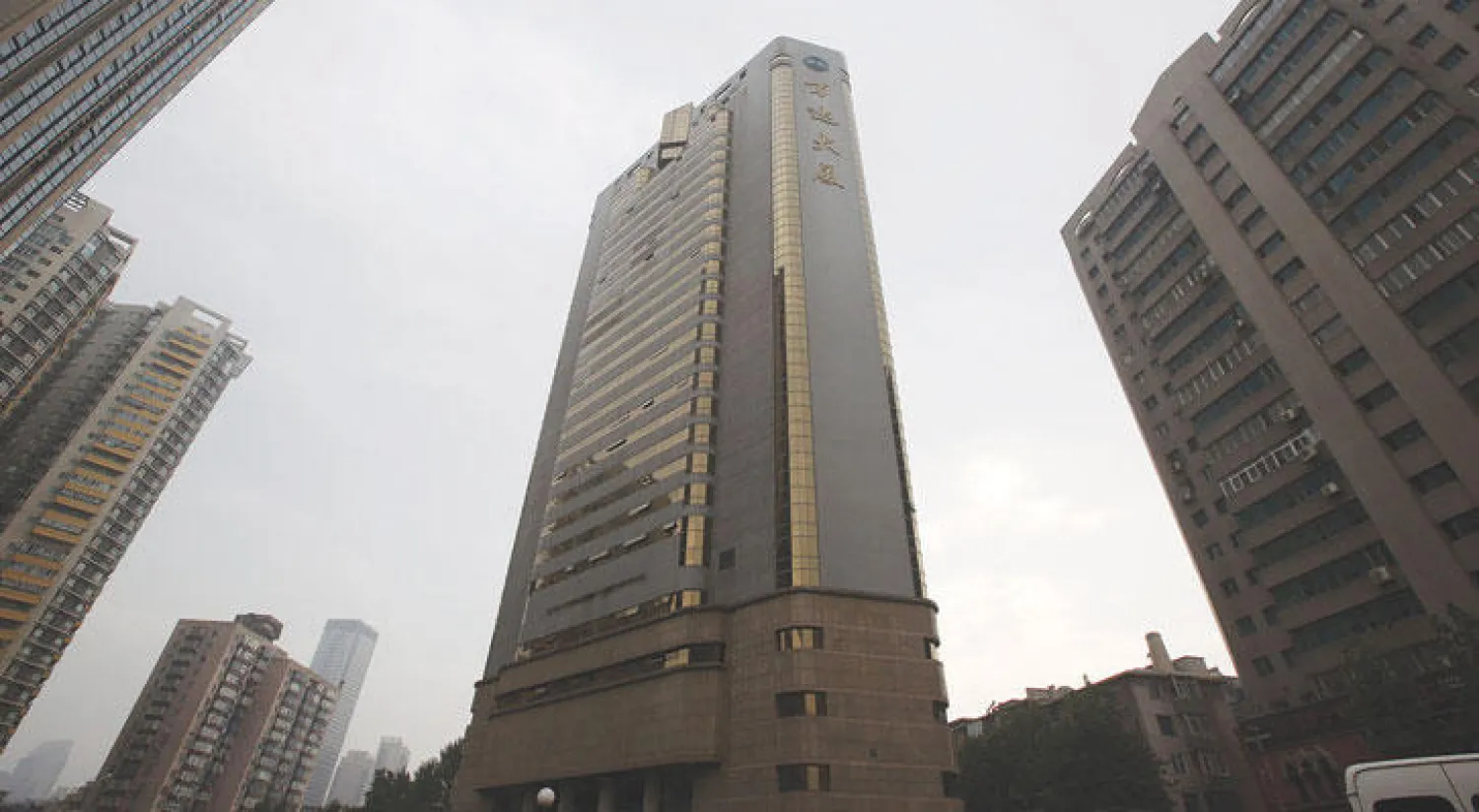 مقر مجموعة داليان واندا الصينية العملاقة والتي يعد صاحبها وانغ جيان لين أبرز مستثمر عقاري على مستوى العالم