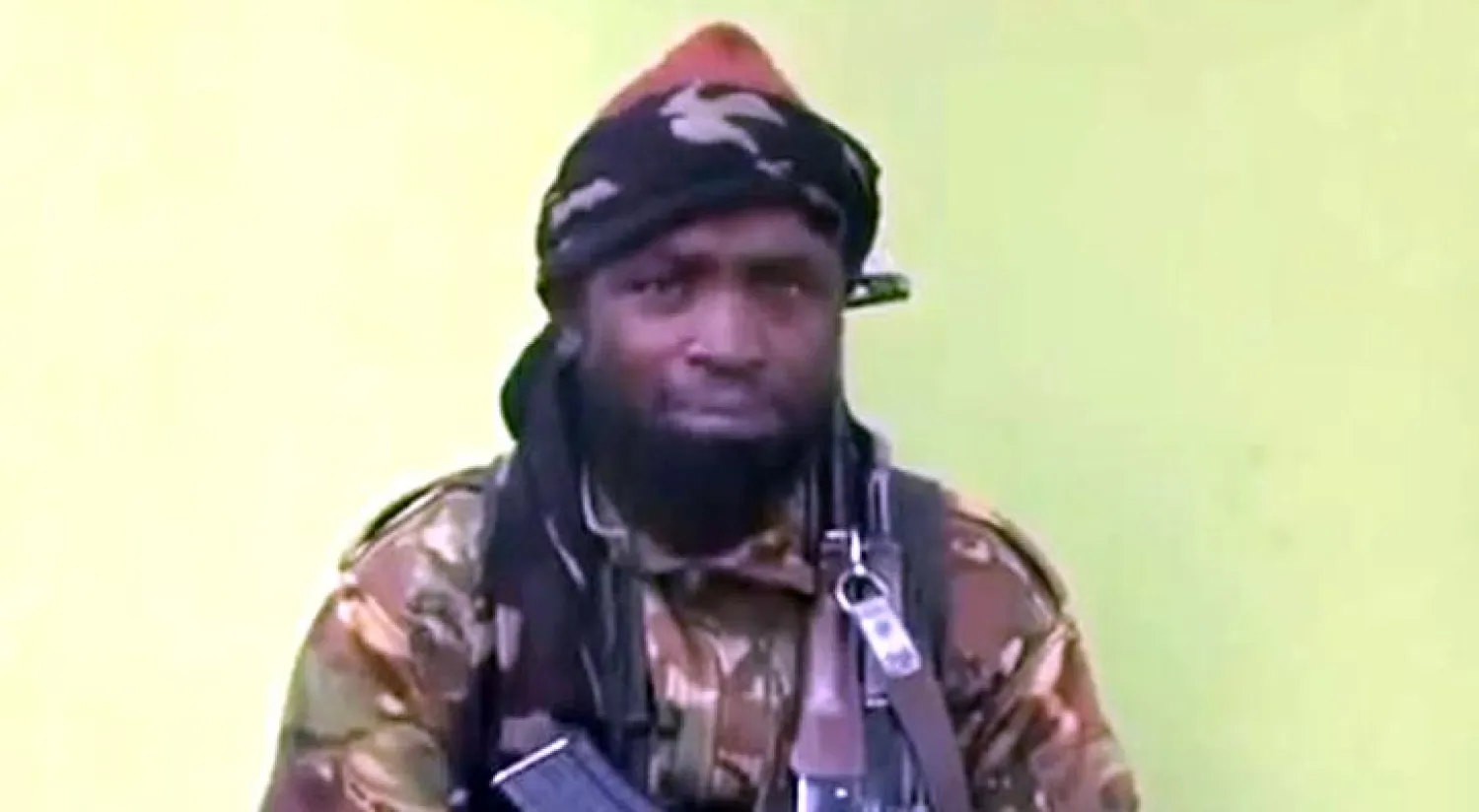 زعيم بوكو حرام ينفي وفاته ويبدو متعبًا في شريط مصور جديد