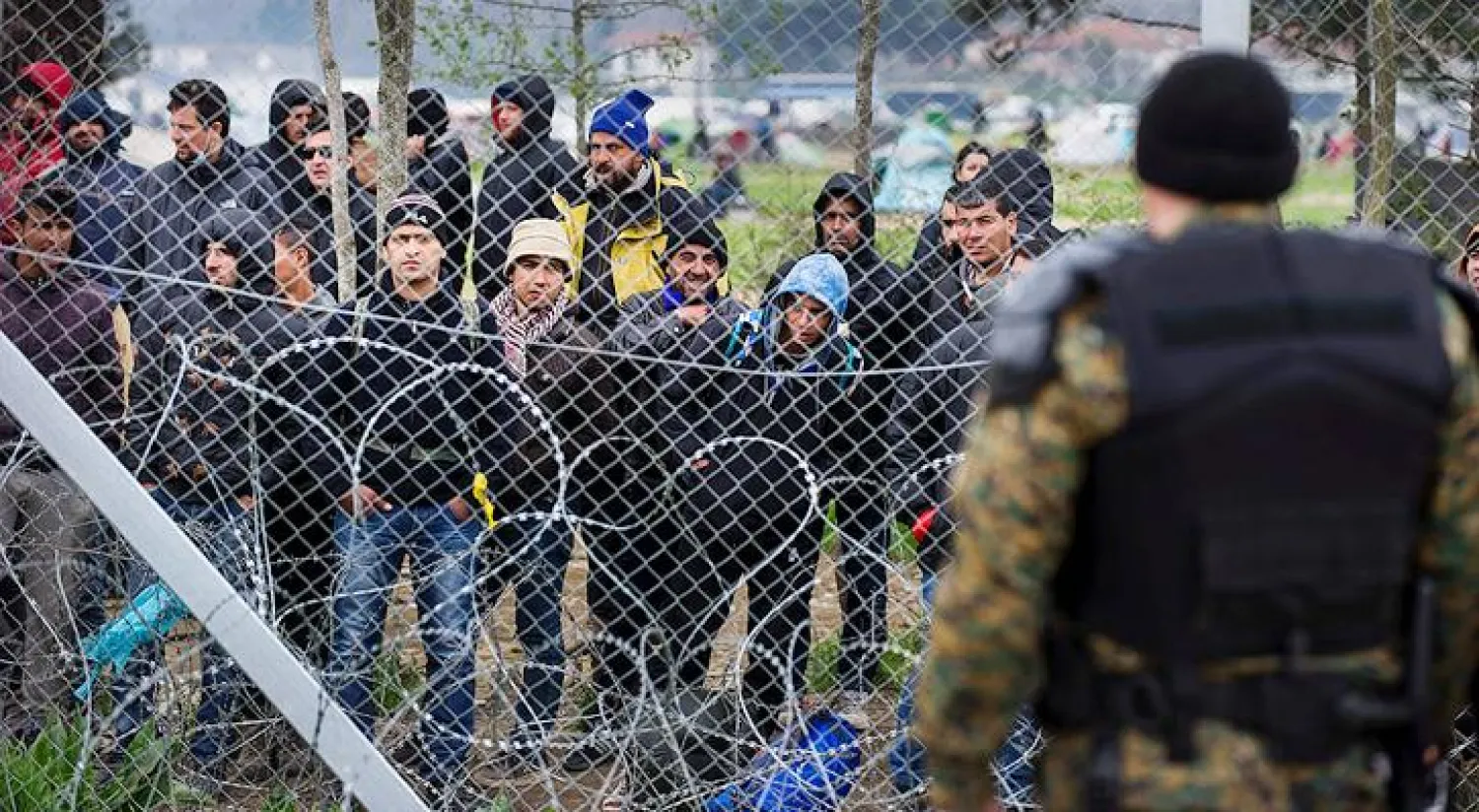 تفكيك عصابة تزور وثائق للجوء في اليونان