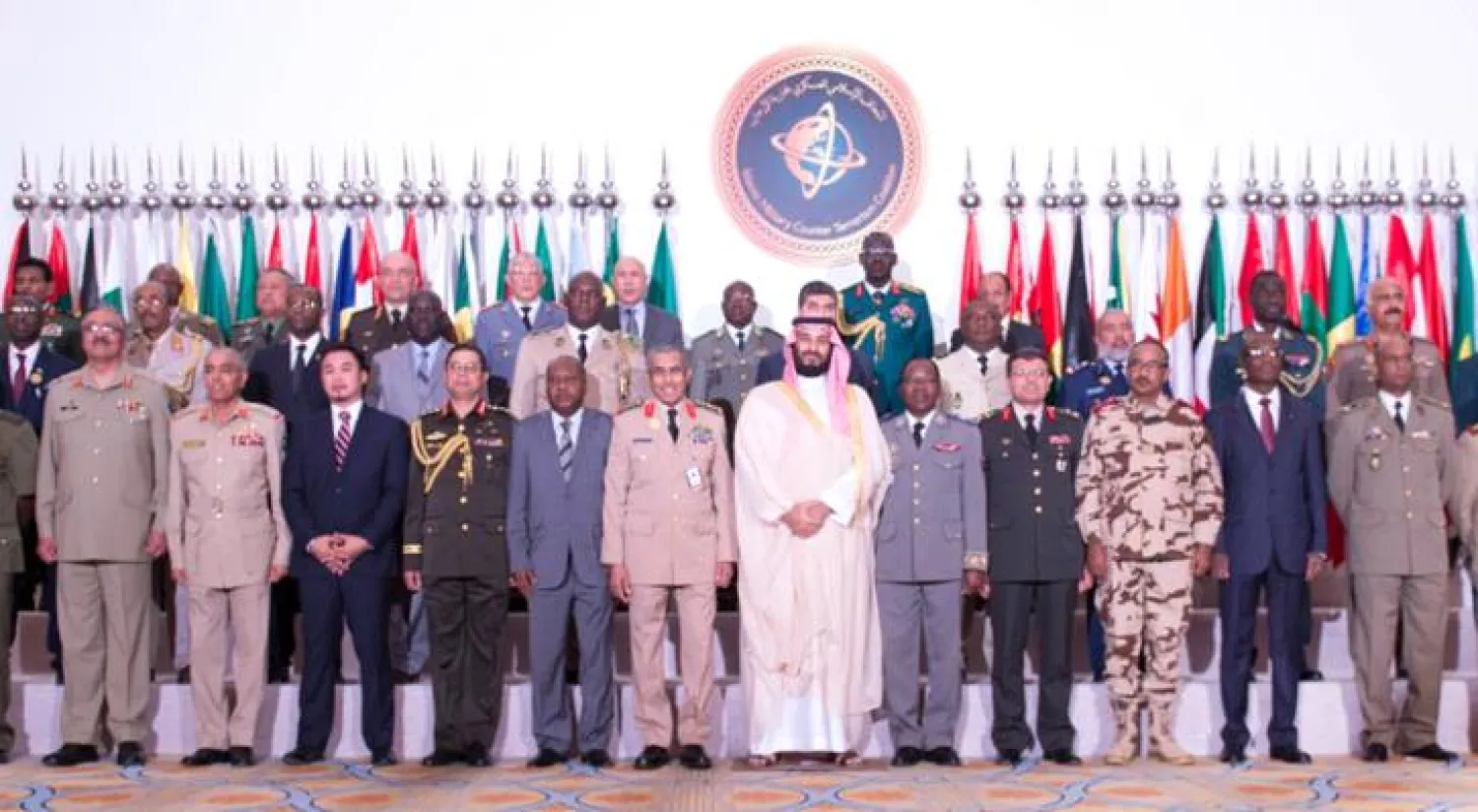 ولي ولي العهد يؤكد على أهمية تنسيق الجهود الاستراتيجية لمواجهة الإرهاب والتصدي له