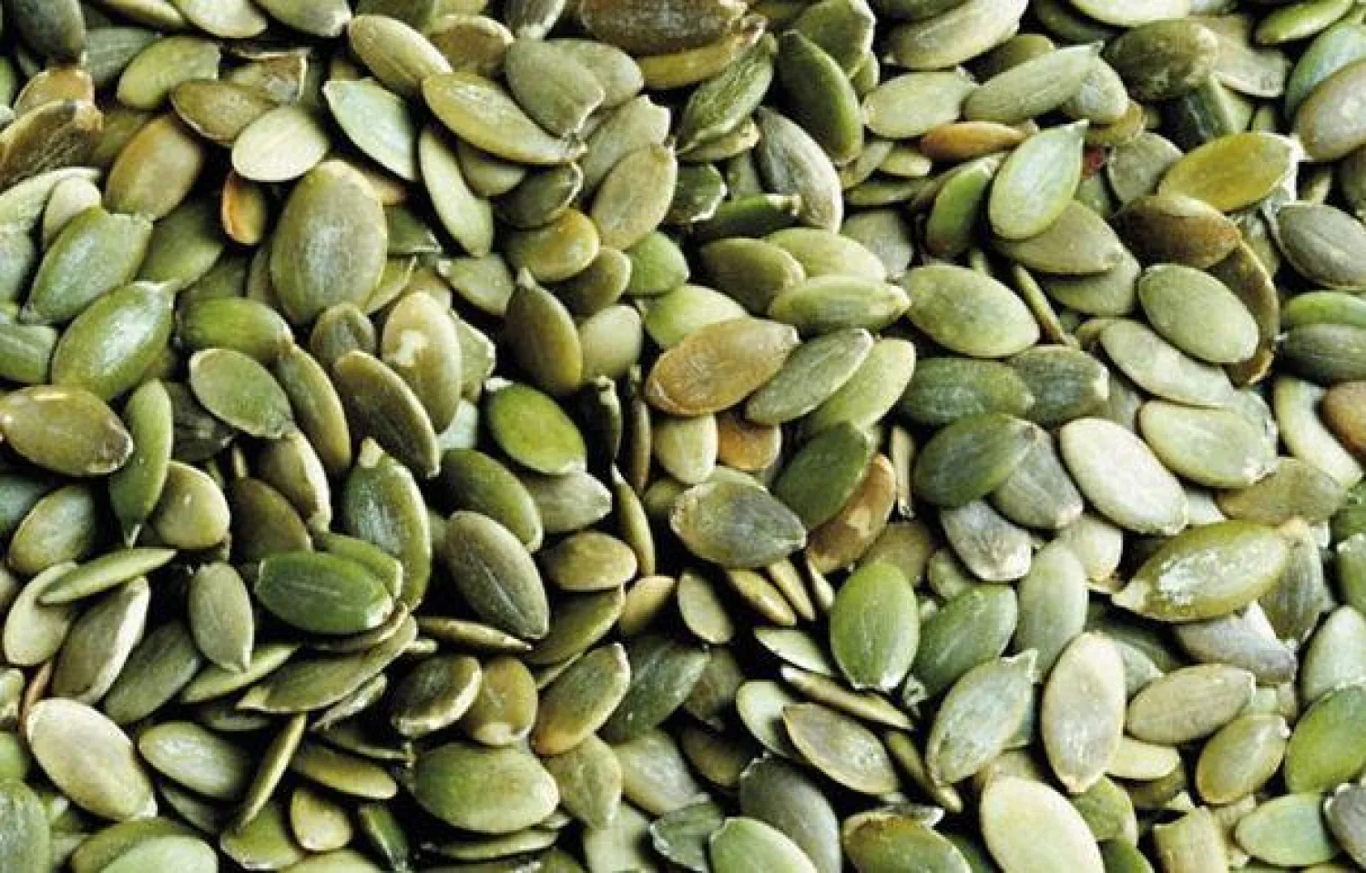 أطعمة ومشروبات تجعلك تستغرق في النوم بسهولة