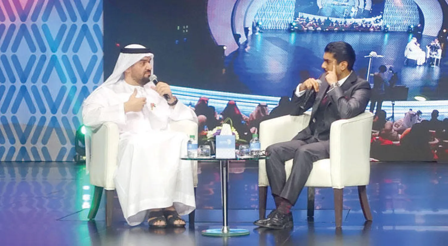 حسين الجسمي: النجاح عنوانه الصبر وحُسن الخُلق.. والألقاب لا تعنيني