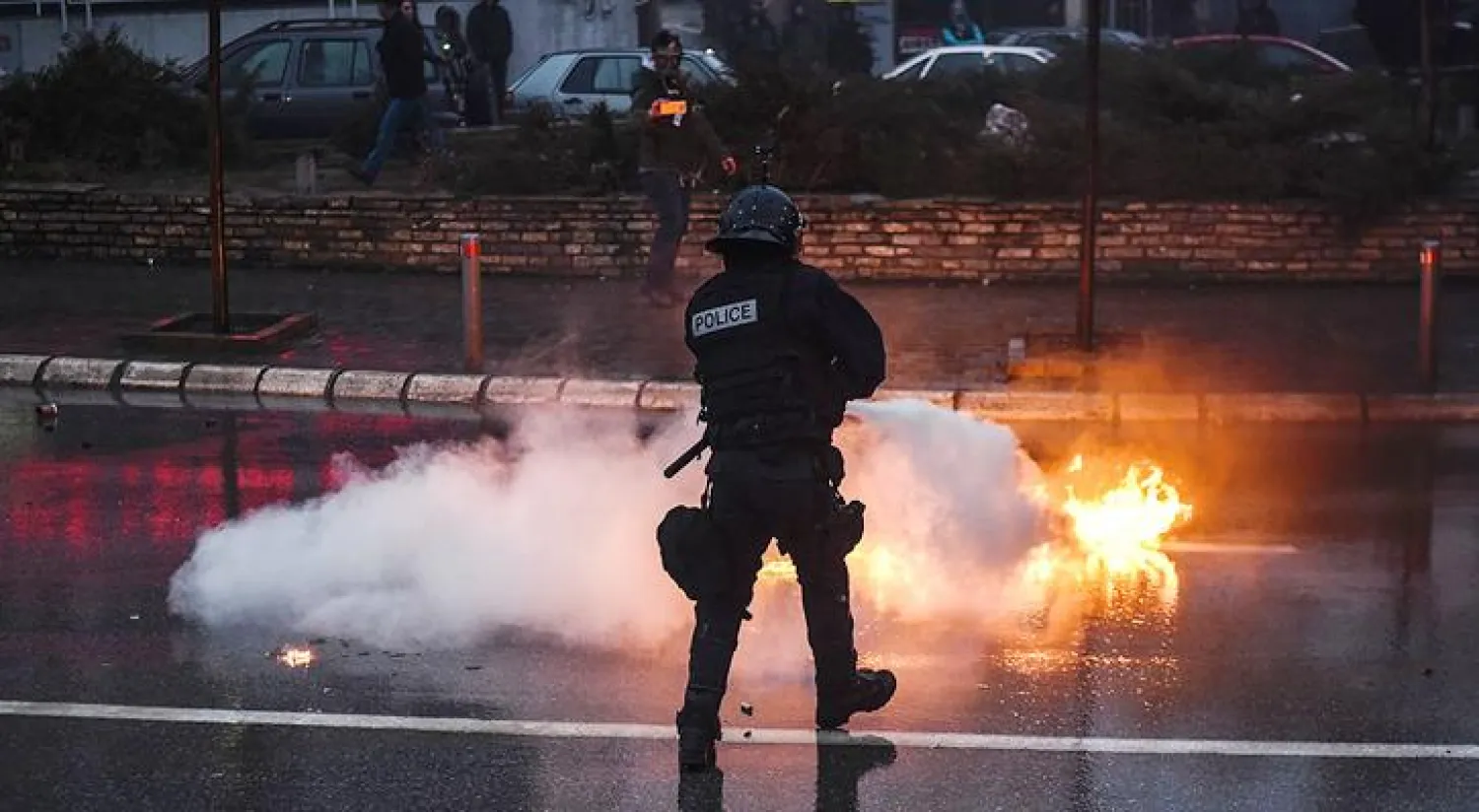 انفجار وإطلاق نار شمال كوسوفو قبل زيارة رئيس الحكومة الصربية