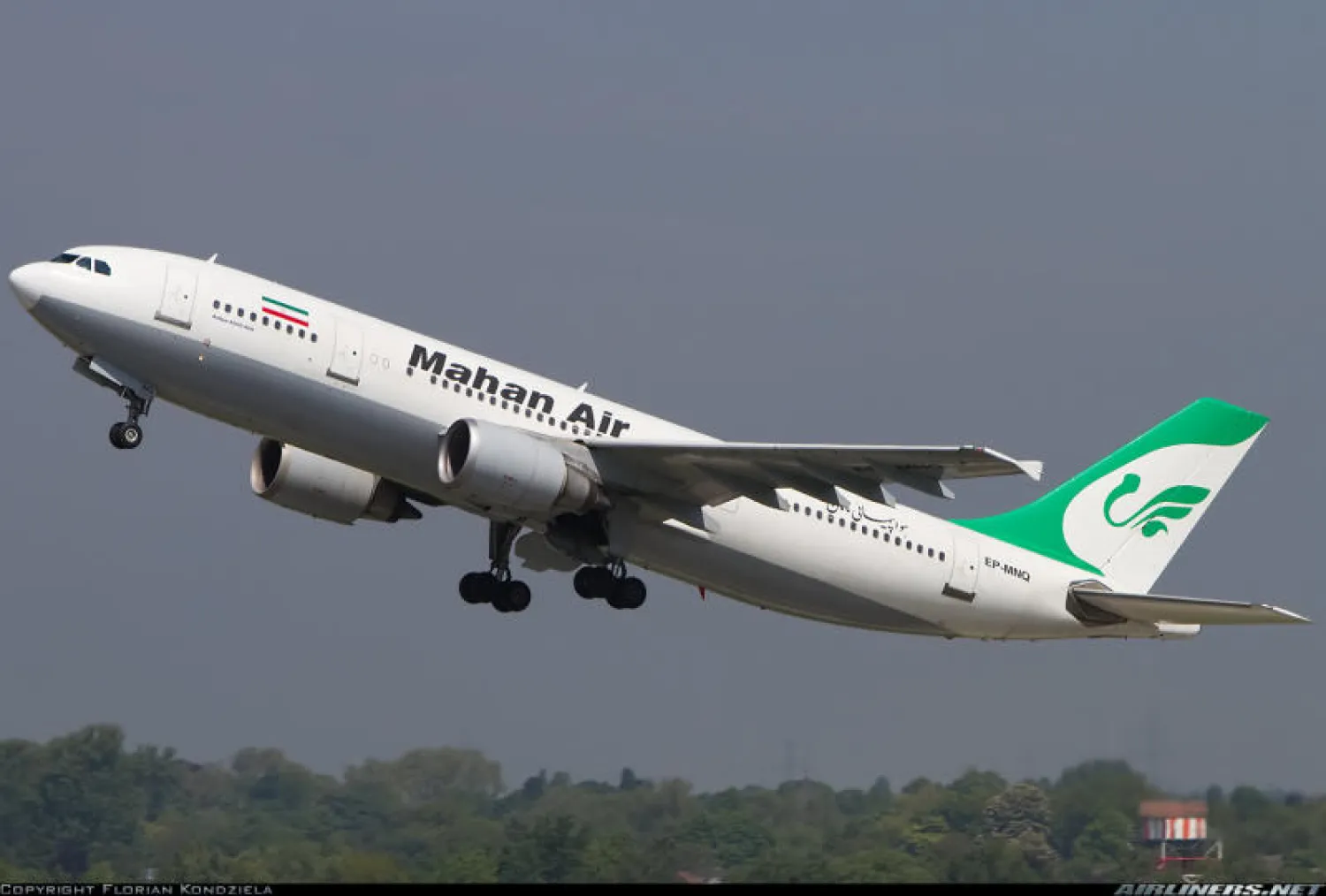 منع طائرات «ماهان إير» الإيرانية من الهبوط بمطارات السعودية أو عبور أجوائها