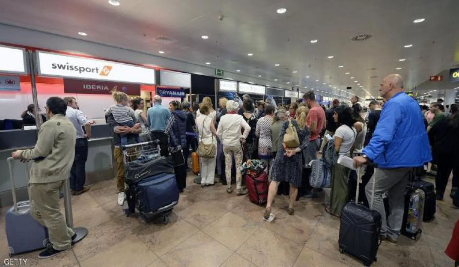 إعادة فتح مطار بروكسل جزئياً تنعش حركة الطيران