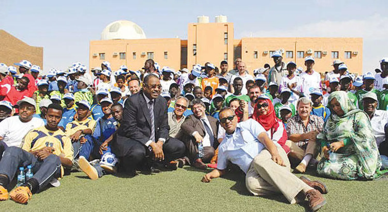 إيطاليا {تغزو} السودان أسبوعاً بـ«الحنان.. والتضامن»