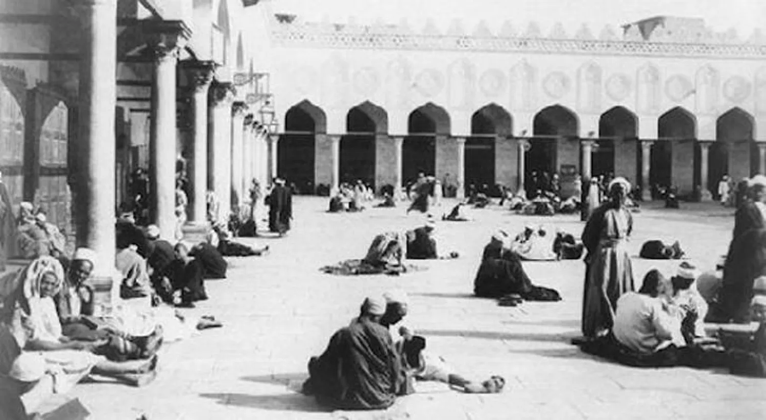 صورة تاريخية للجامع الأزهر عام 1880