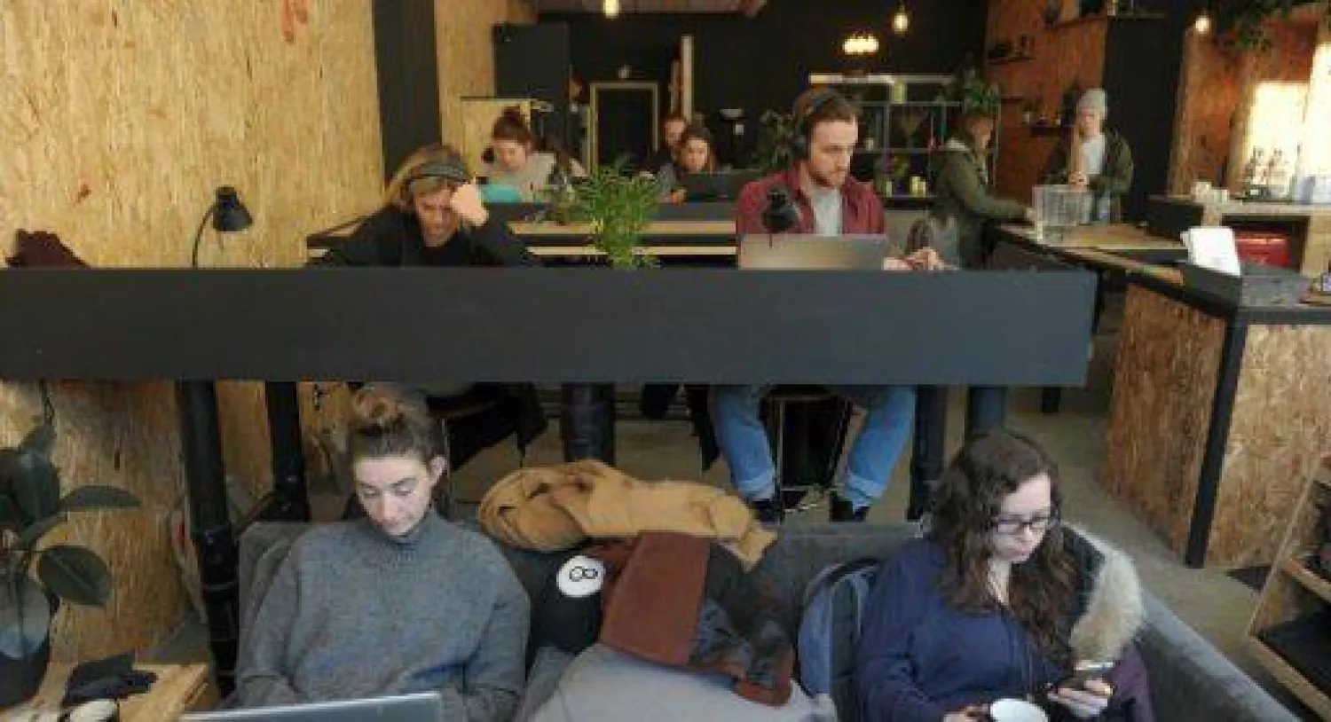 مقاهٍ بكندا تقدم خدمات جديدة لزائريها