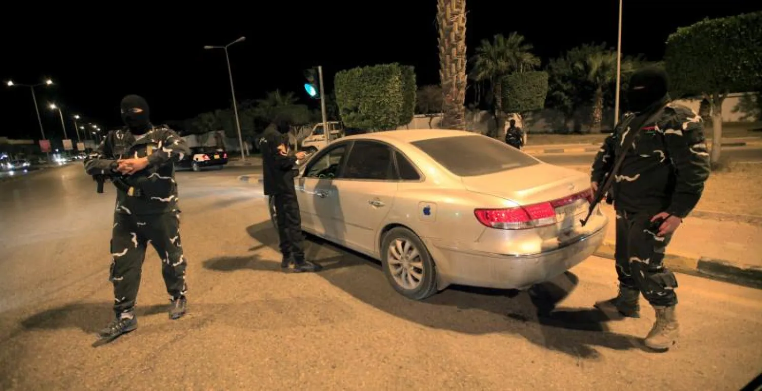 قتيل و4 جرحى في تفجير استهدف نقطة تفتيش شرق العاصمة الليبية