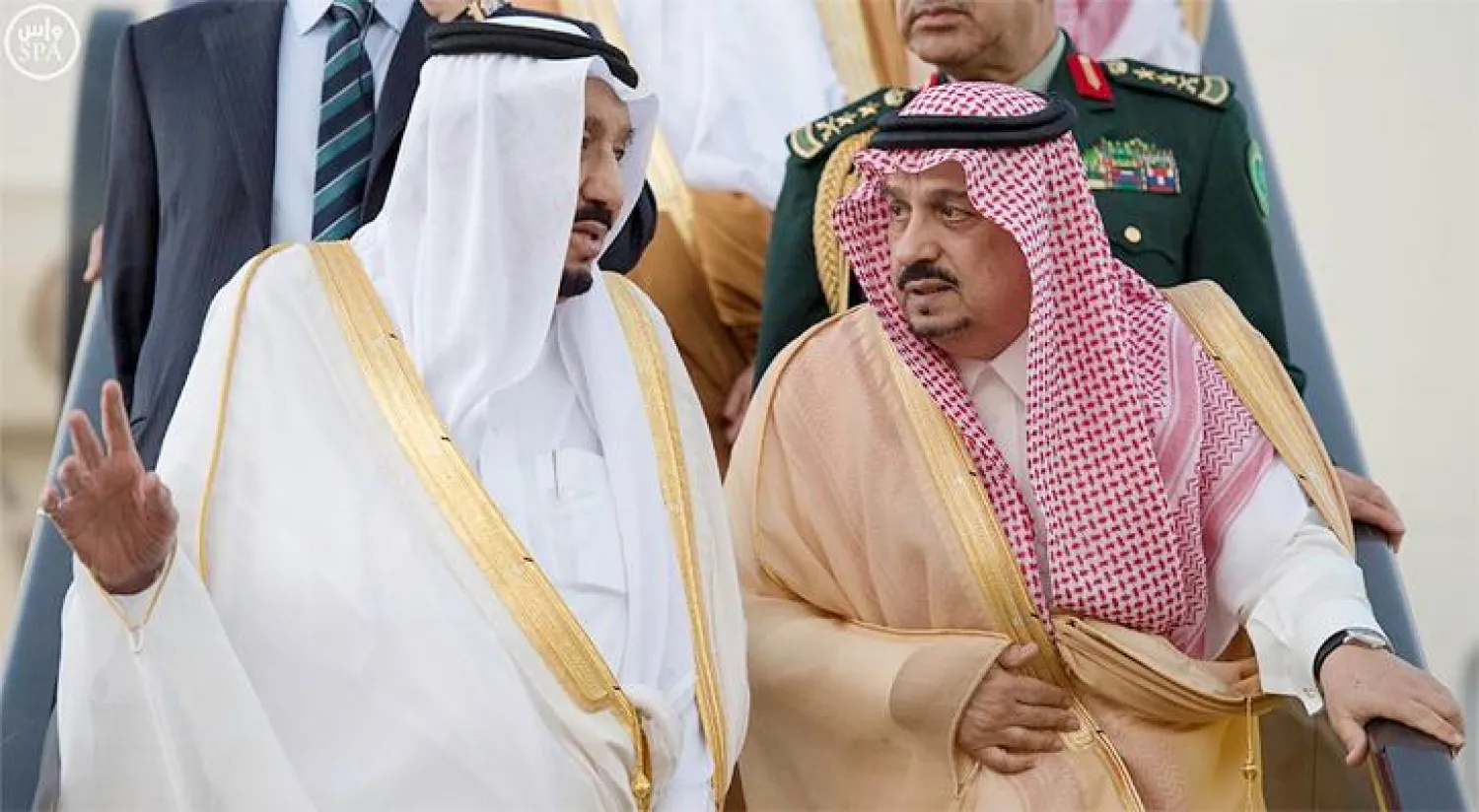 خادم الحرمين يصل إلى الرياض قادما من تركيا