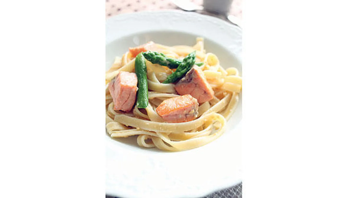 فيتوتشيني بالسلمون