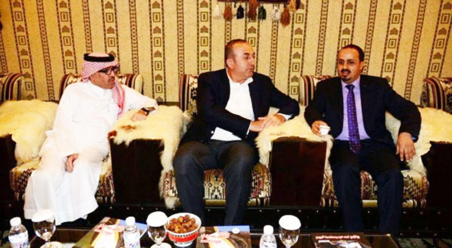 استقبال وزير السياحة اليمني معمر الارياني اليوم (الأحد)، مولود جاويش اوغلو وزير الخارجية التركي في مقر المنظمة العربية للسياحة بمدينة جدة