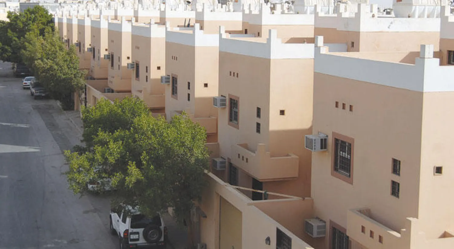 جميع مناطق المملكة كان لها نصيب وافر من المنتجات السكنية وفقاً لقوائم المستحقين للدعم السكني («الشرق الأوسط»)