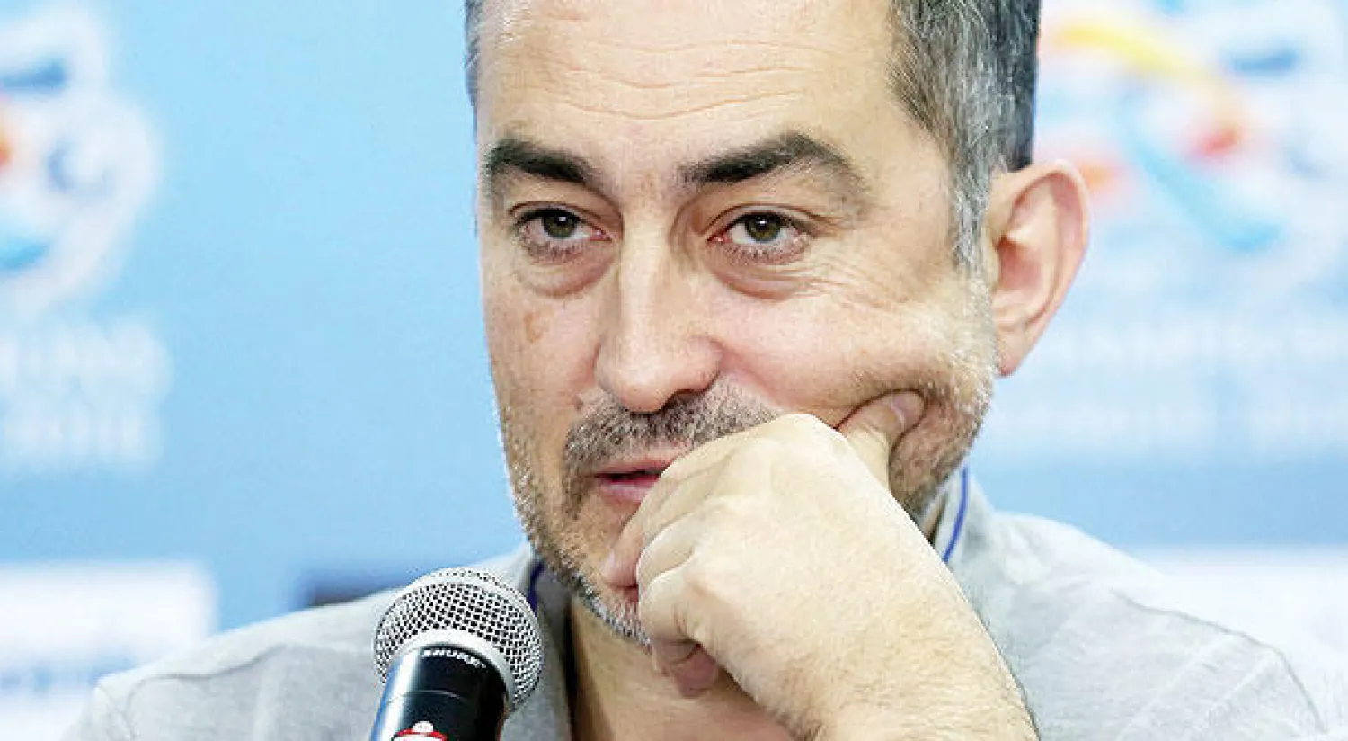 كانيدا خلال المؤتمر الصحافي أمس (المركز الإعلامي)