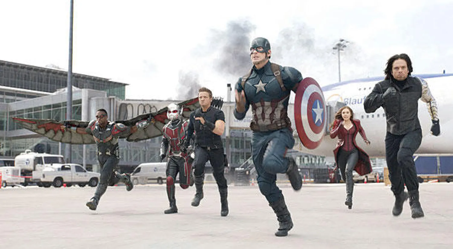 لقطة من «كابتن أميركا: حرب أهلية»