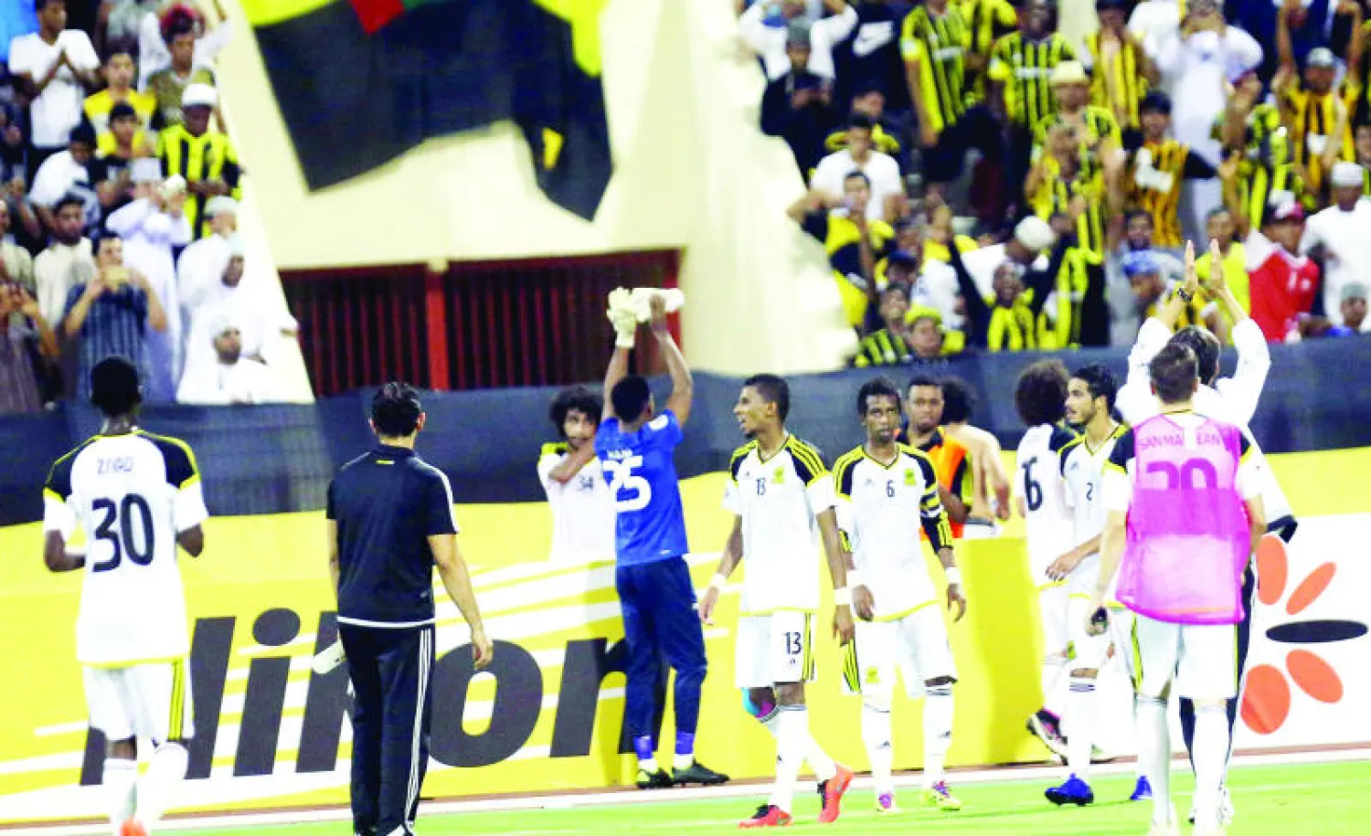 الاتحاد خرج خالي الوفاض من الموسم الحالي ({الشرق الأوسط})