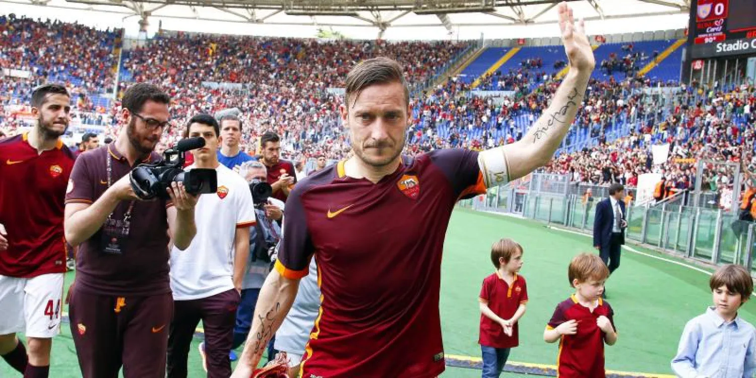 وسط استقبال جماهيري حار.. توتي يخوض مباراته رقم 600 بالدوري الإيطالي