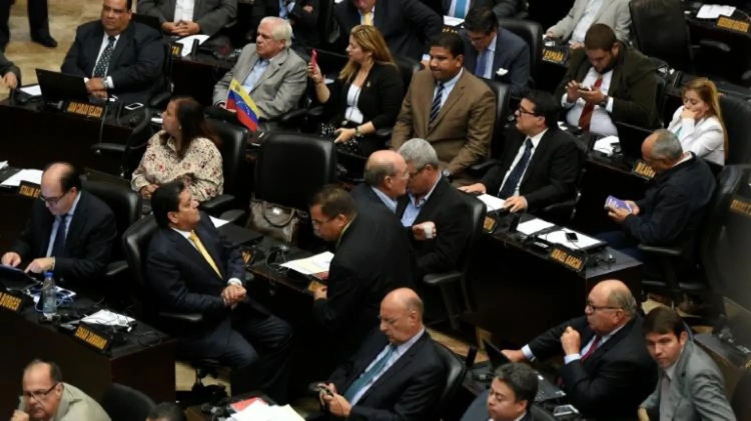 إنجاز الخطوة الأولى على طريق تنظيم استفتاء لإقالة مادورو