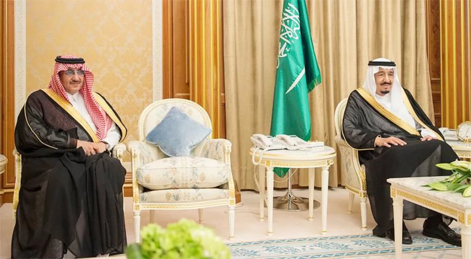 أمام خادم الحرمين الشريفين.. الأمراء والوزراء الجدد يؤدون القسم