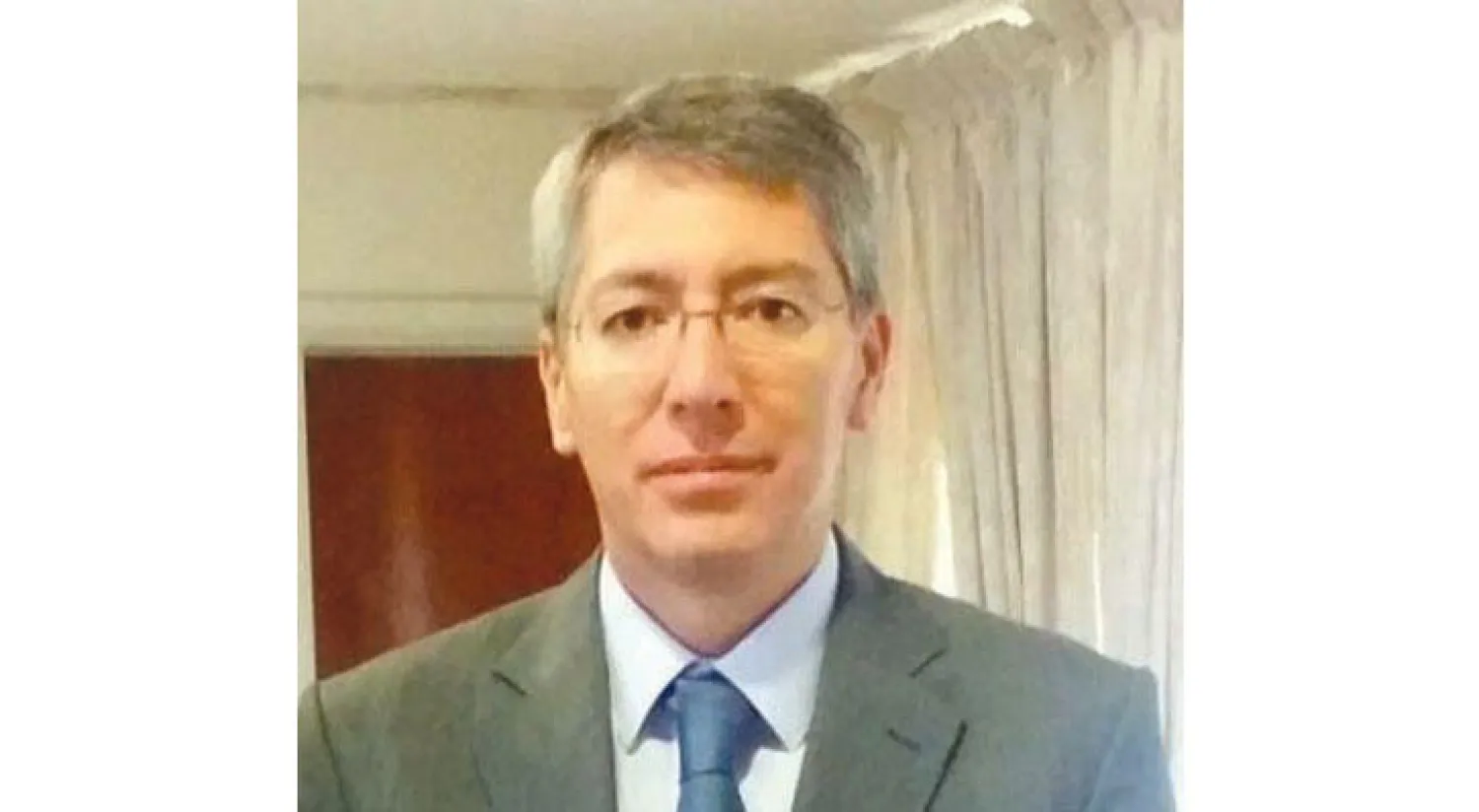 السفير يونس دميرار