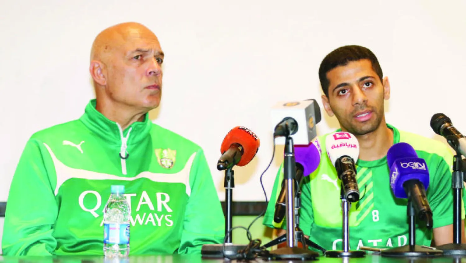 غروس وإلى جانبه الجاسم خلال المؤتمر الصحافي أمس (المركز الإعلامي)