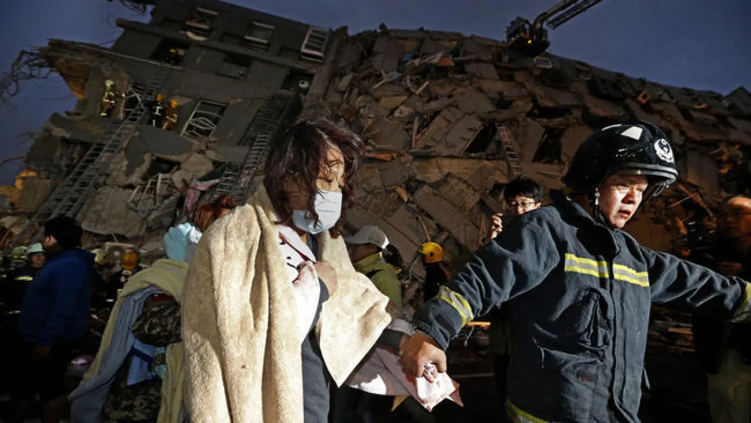 زلزالان قوتهما أكثر من 6 درجات يهزان اليابان وتايوان