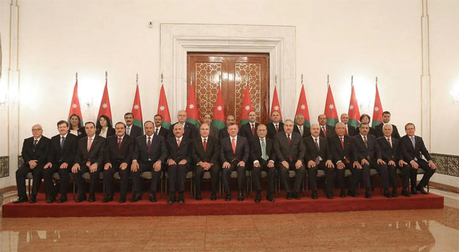 الحكومة الأردنية الجديدة تؤدي اليمين الدستورية أمام الملك عبد الله الثاني