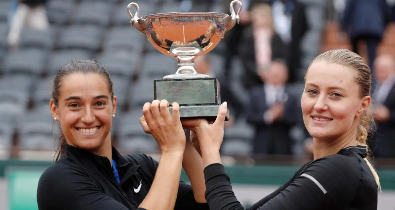 الفرنسيتان غارسيا وملادينوفيتش تفوزان بلقب «رولان غاروس» لزوجي السيدات