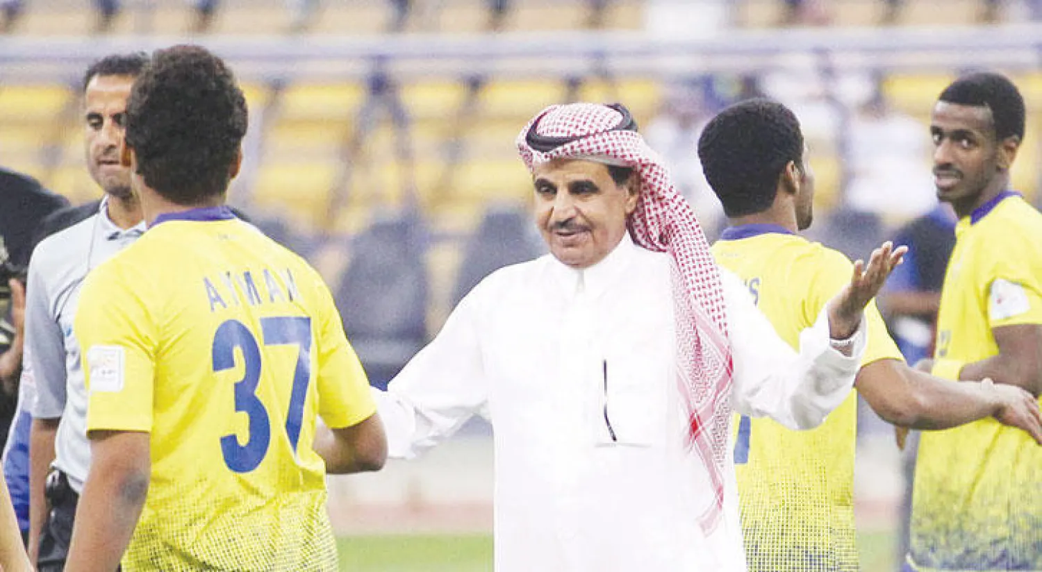 العميد فهد المشيقح سيتولى إدارة النصر مؤقتا حتى موعد انتخاب خليفة للأمير فيصل بن تركي («الشرق الأوسط»)