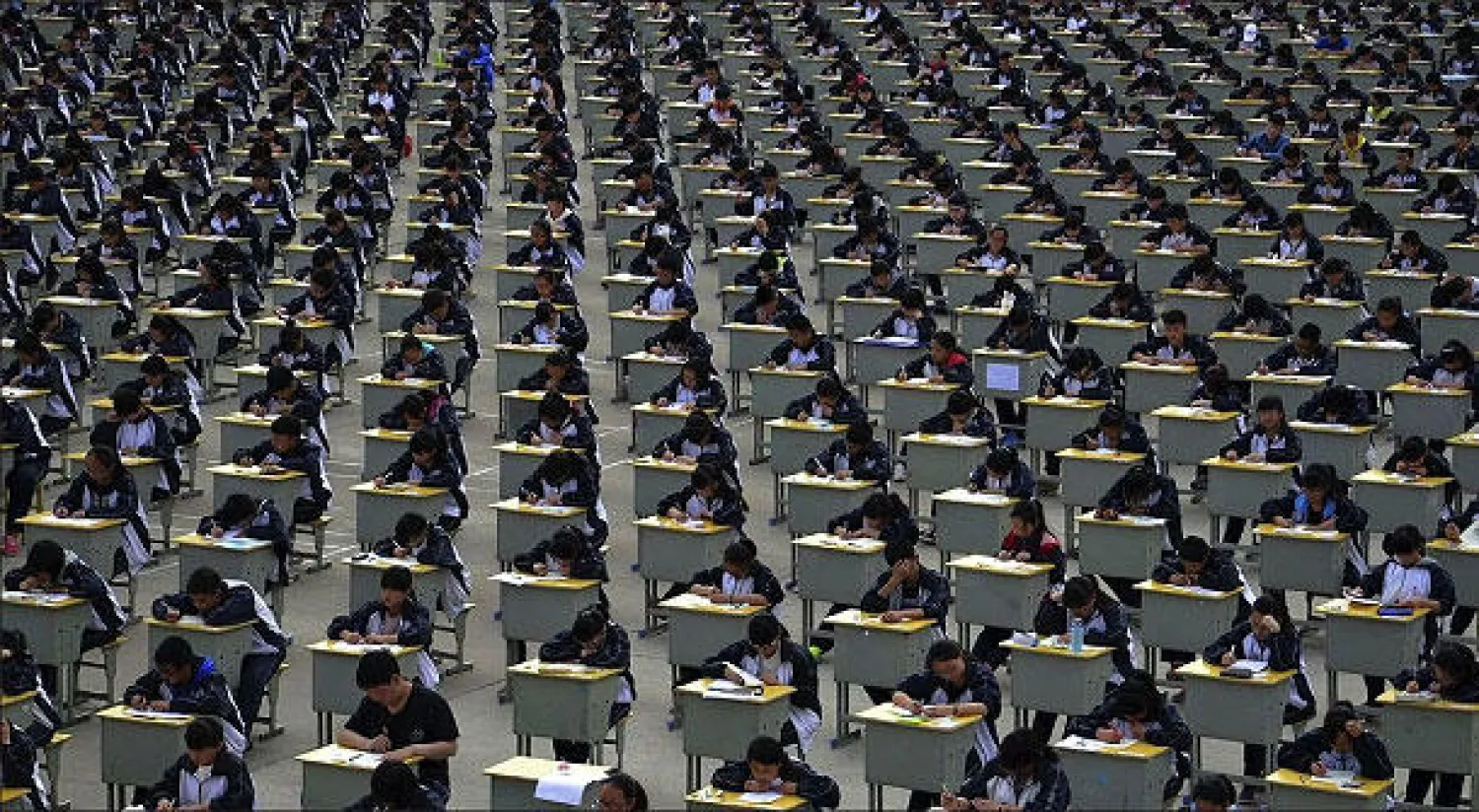 قاعة للامتحانات في الصين