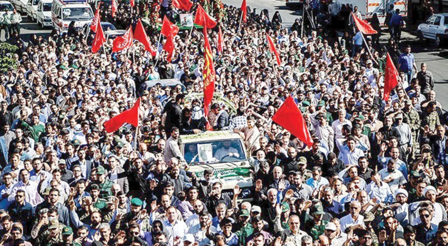 الحرس الثوري يشيّع عنصرا من فيلق «القدس» قتل الجمعة الماضي في خان طومان بريف حلب الجنوبي