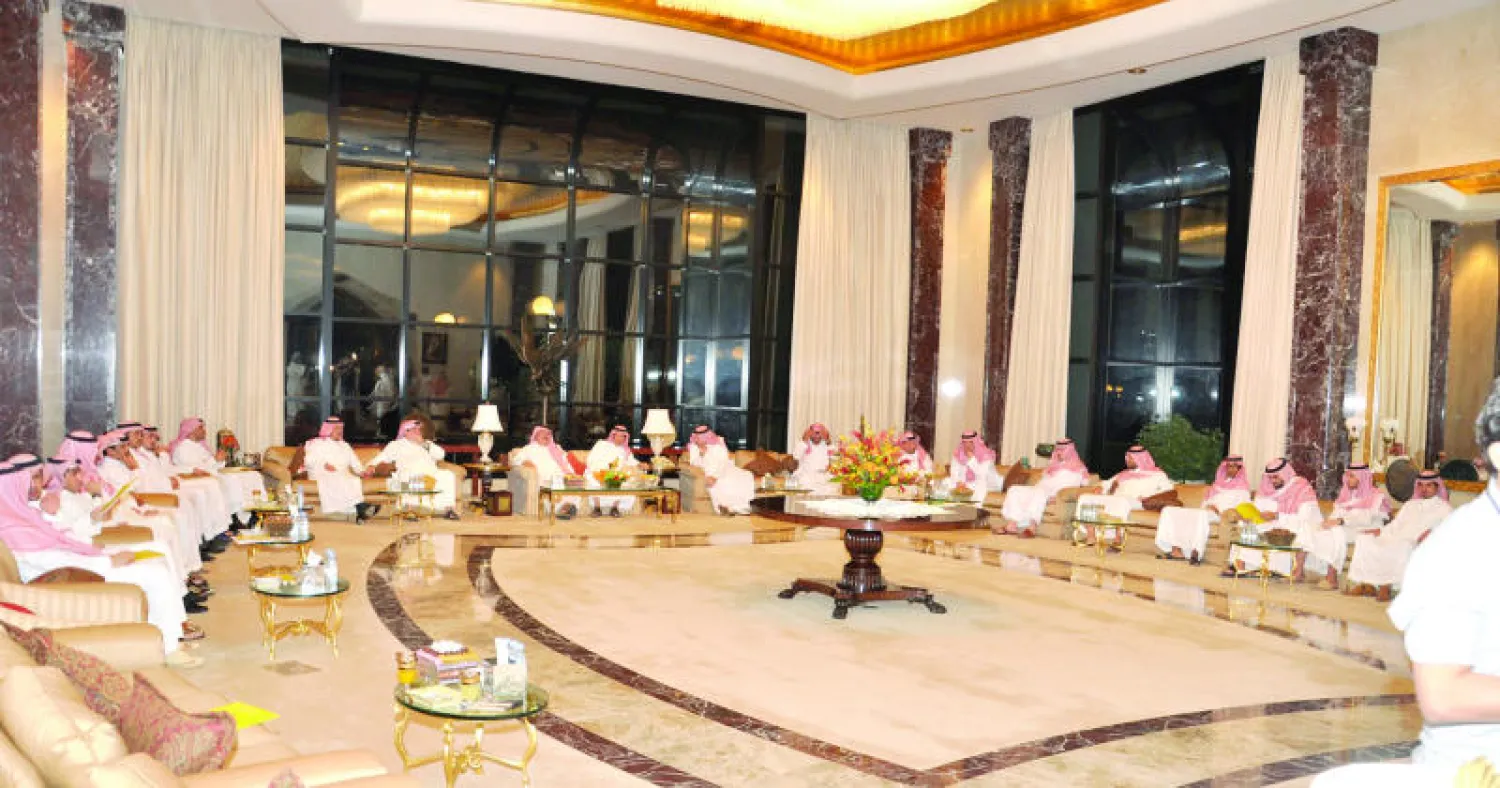 جانب من أحد اجتماعات شرفيي النصر السابقة («الشرق الأوسط»)