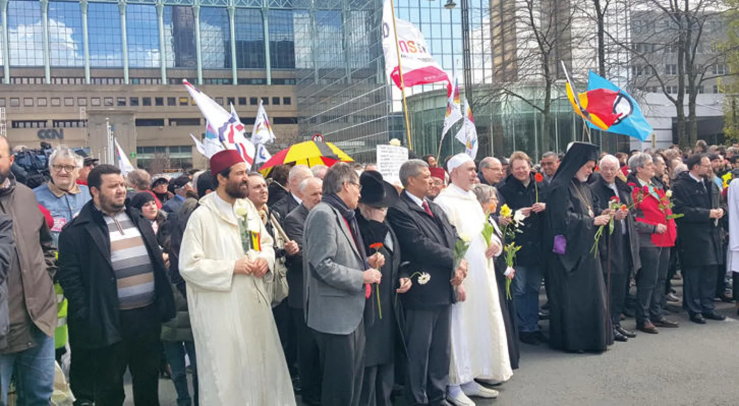 مسيرة لأبناء الجالية المسلمة في العاصمة بروكسل عقب «تفجيرات بروكسل» مارس (آذار) الماضي («الشرق الأوسط»)