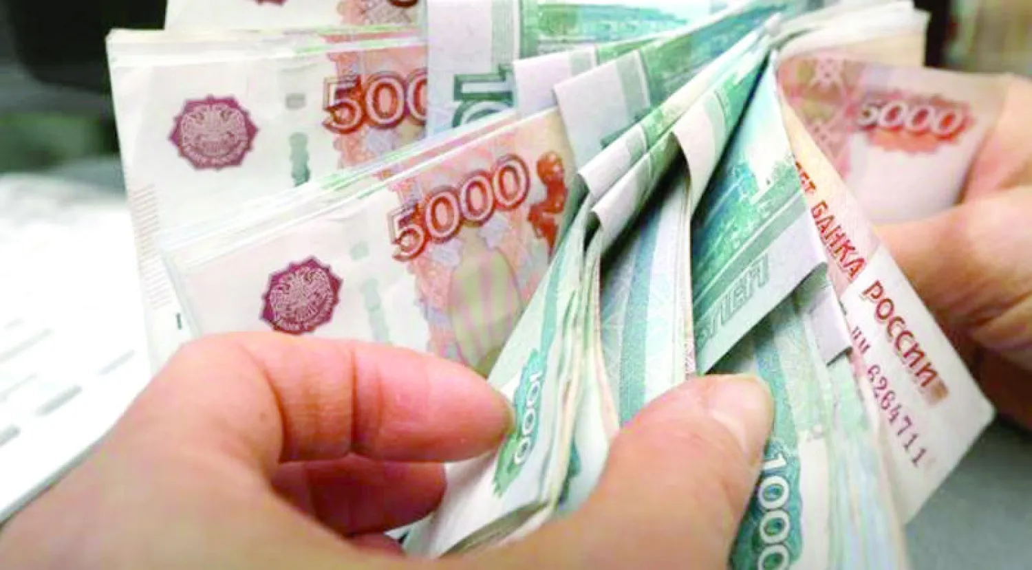 أبقى المركزي الروسي على سعر الفائدة عند 11% في الفترة الماضية بسبب ما قال إنها ضغوط تضخمية