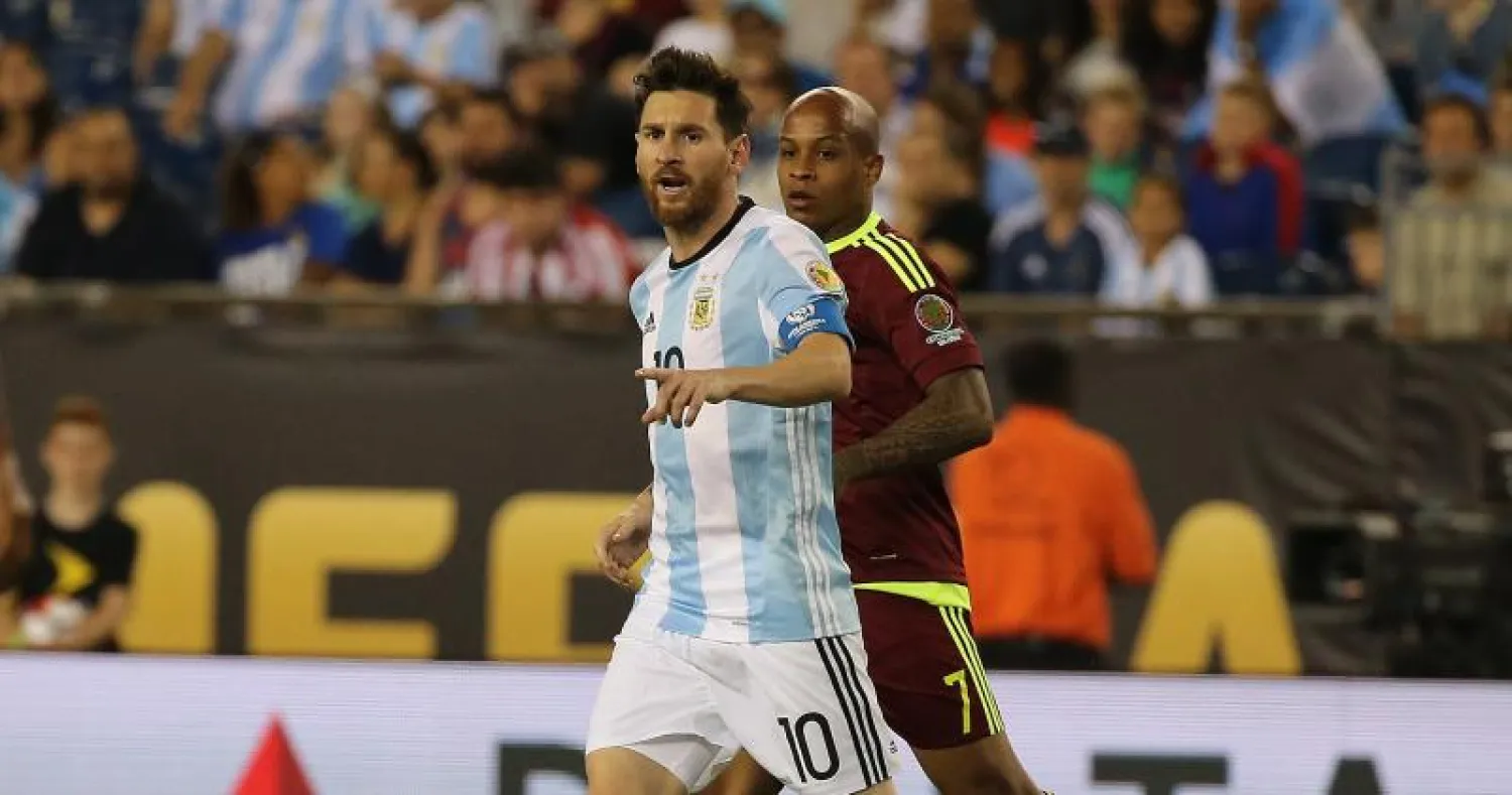 تشيلي والأرجنتين إلى قبل نهائي «كوبا أميركا».. وميسي يعادل رقم باتيستوتا