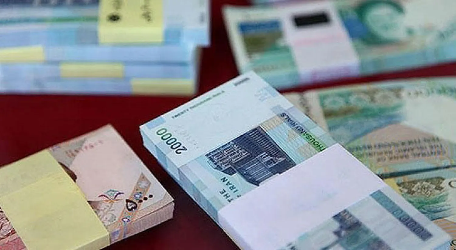 رواتب التنفيذيين تثير الغضب وتصبح قضية سياسية في ايران