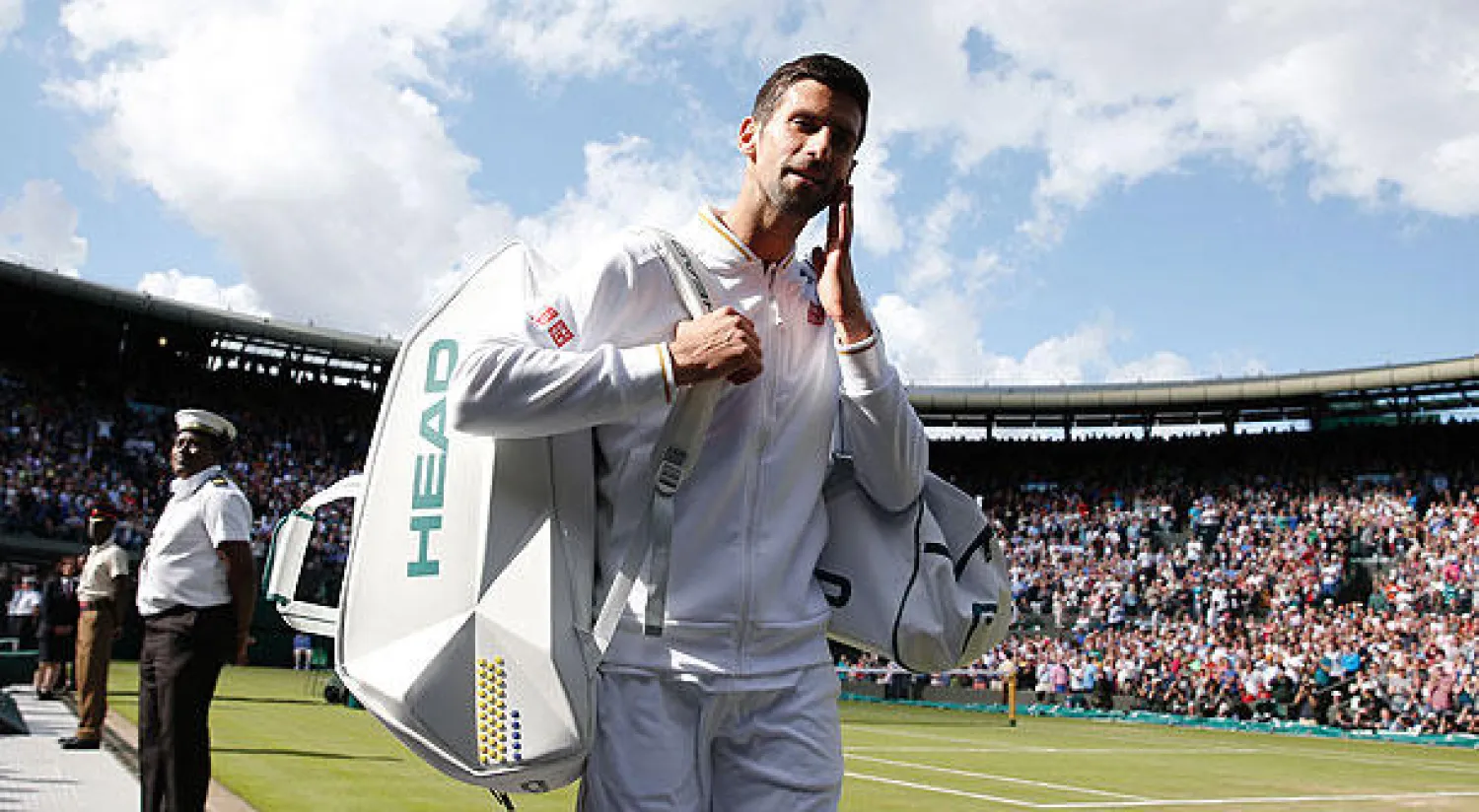 ديوكوفيتش يودع ويمبلدون في مفاجأة ضخمة (أ.ف.ب)