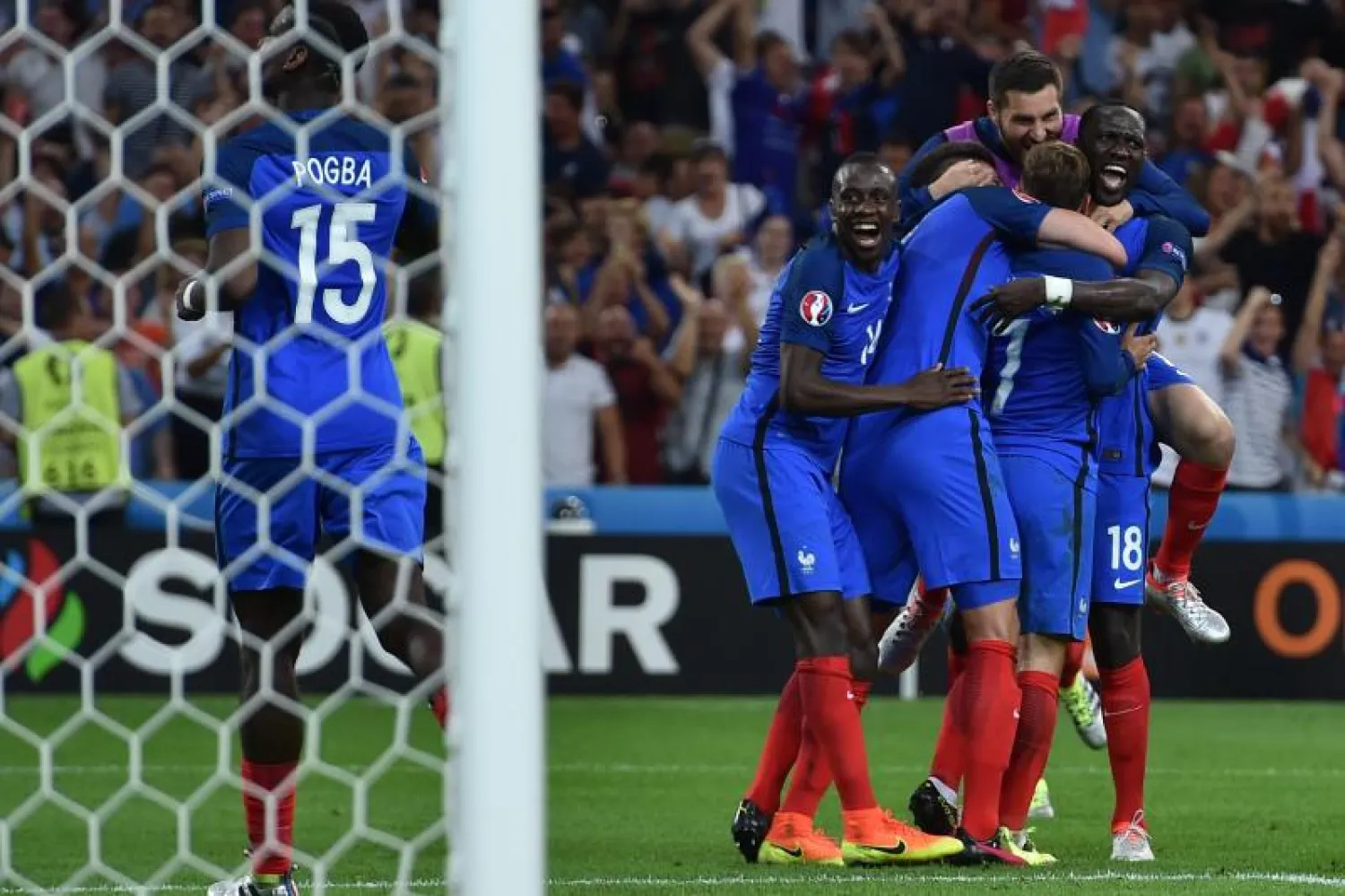 غريزمان يوقف زحف أبطال العالم ويقود فرنسا إلى نهائي كأس أوروبا