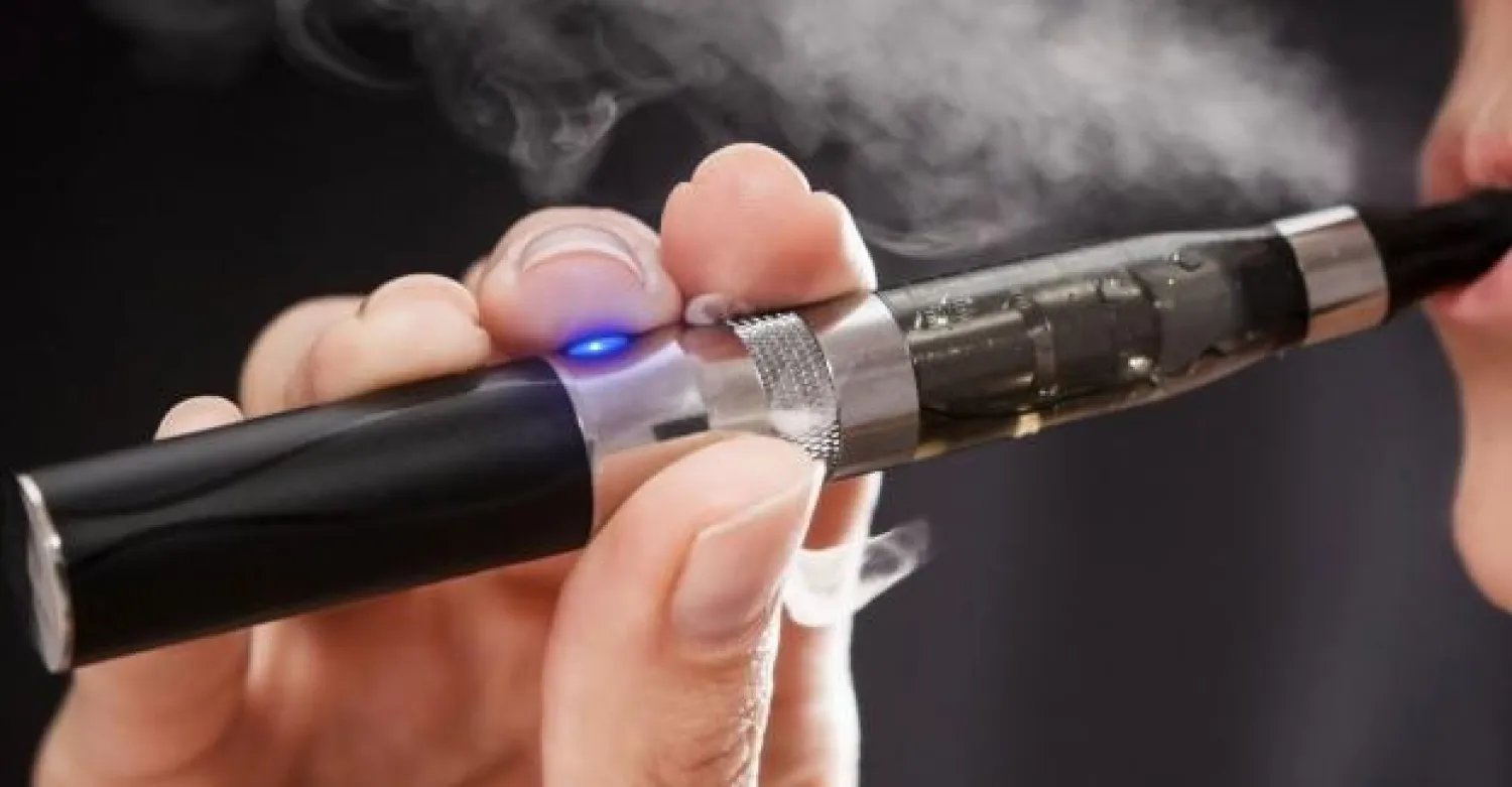دراسة: السجائر الإلكترونية قد تقلص الوفيات المرتبطة بالتدخين