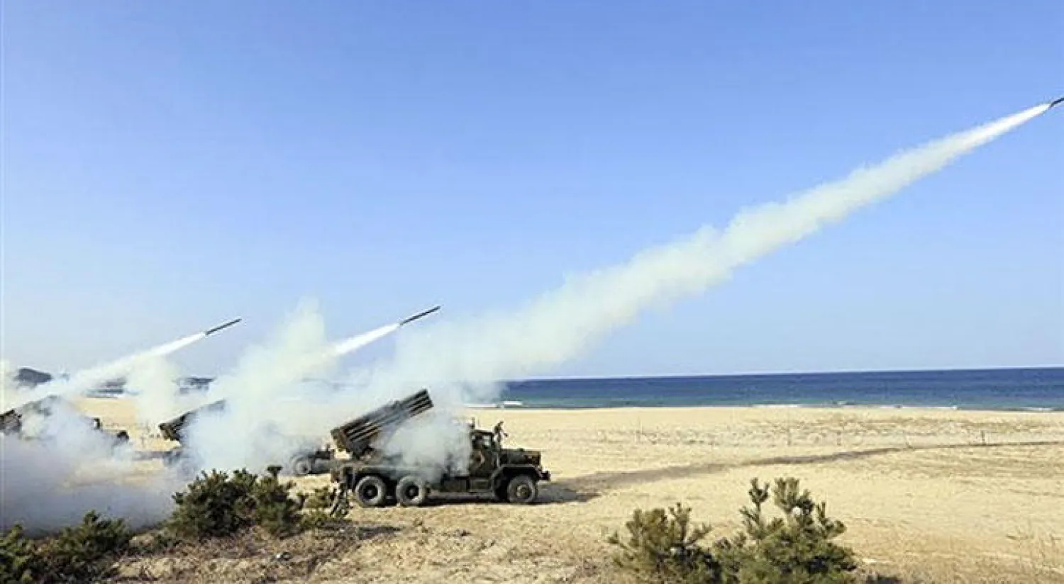 الاتحاد الأوروبي: إطلاق كوريا الشمالية للصواريخ انتهاك خطير للالتزامات الدولية