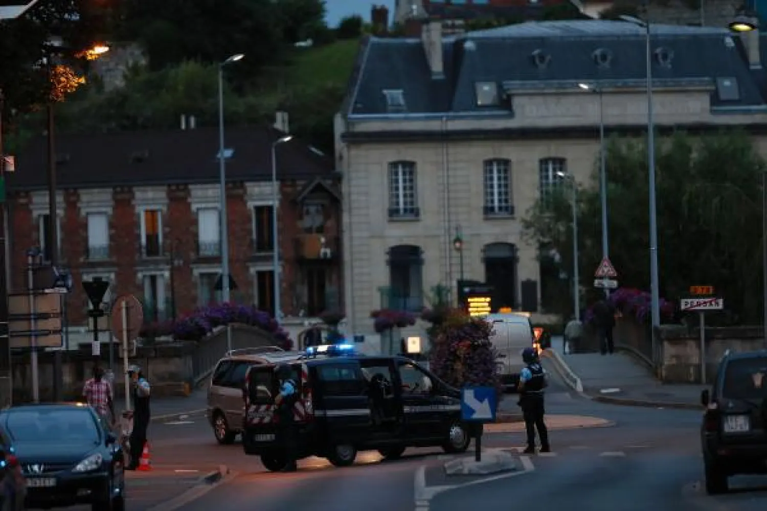 10 أخبار تود معرفتها قبل الساعة الثانية عشرة ظهرًا ليوم الجمعة 22/ 07/ 2016