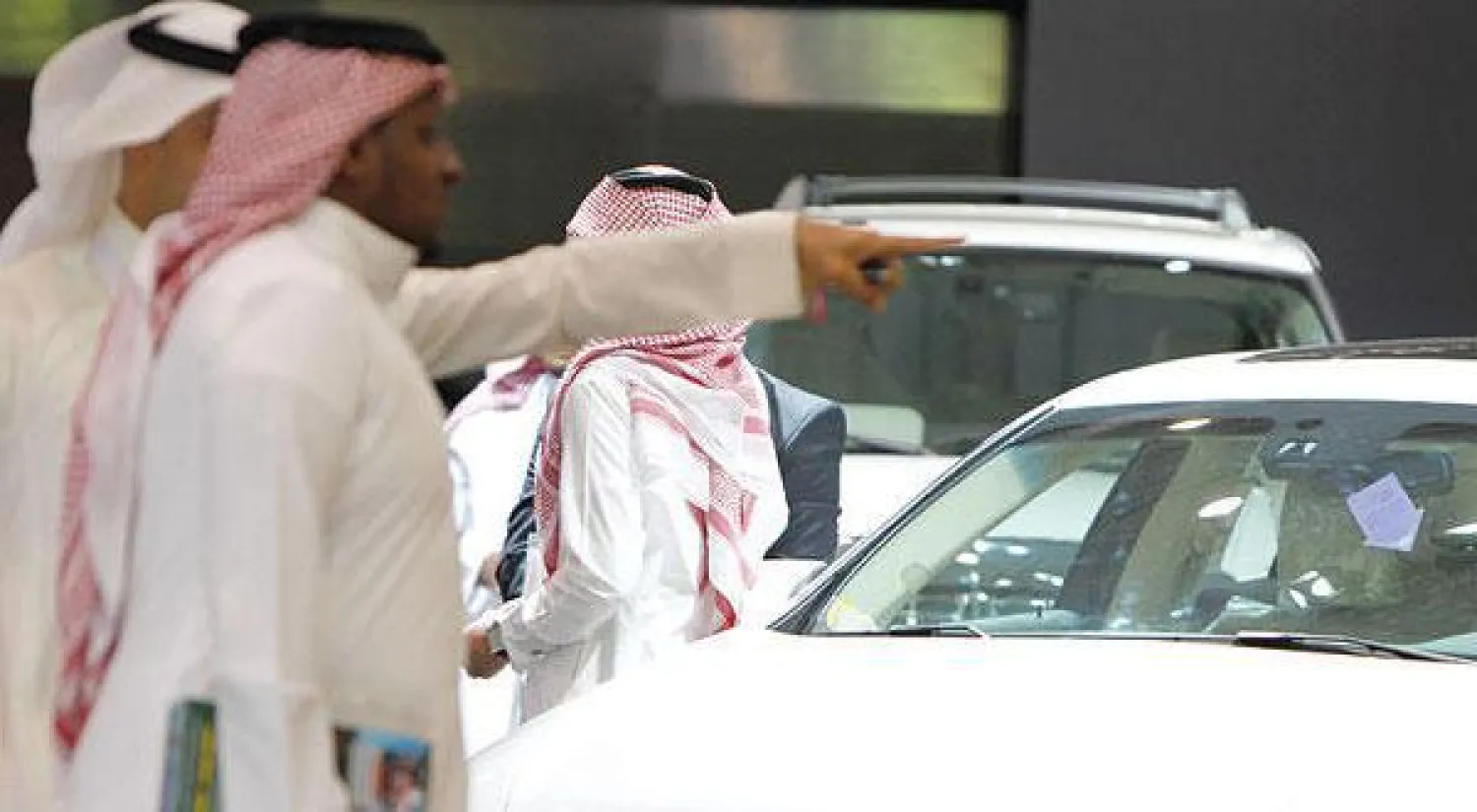 «التجارة والاستثمار» السعودية ترصد 313 مخالفة لبطاقة اقتصاد الوقود بمعارض السيارات