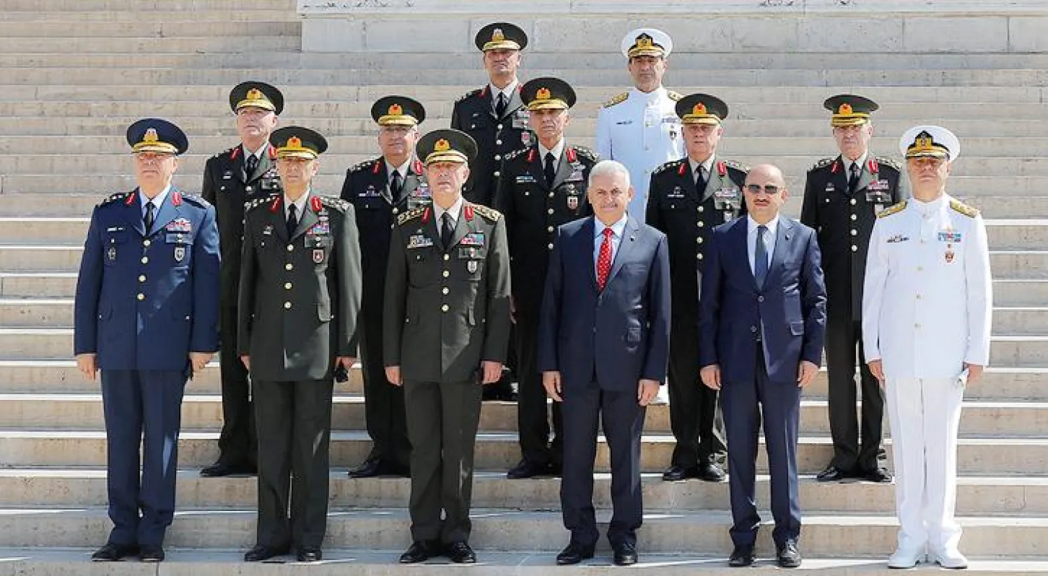 استقالة اثنين من كبار الجنرالات في الجيش التركي