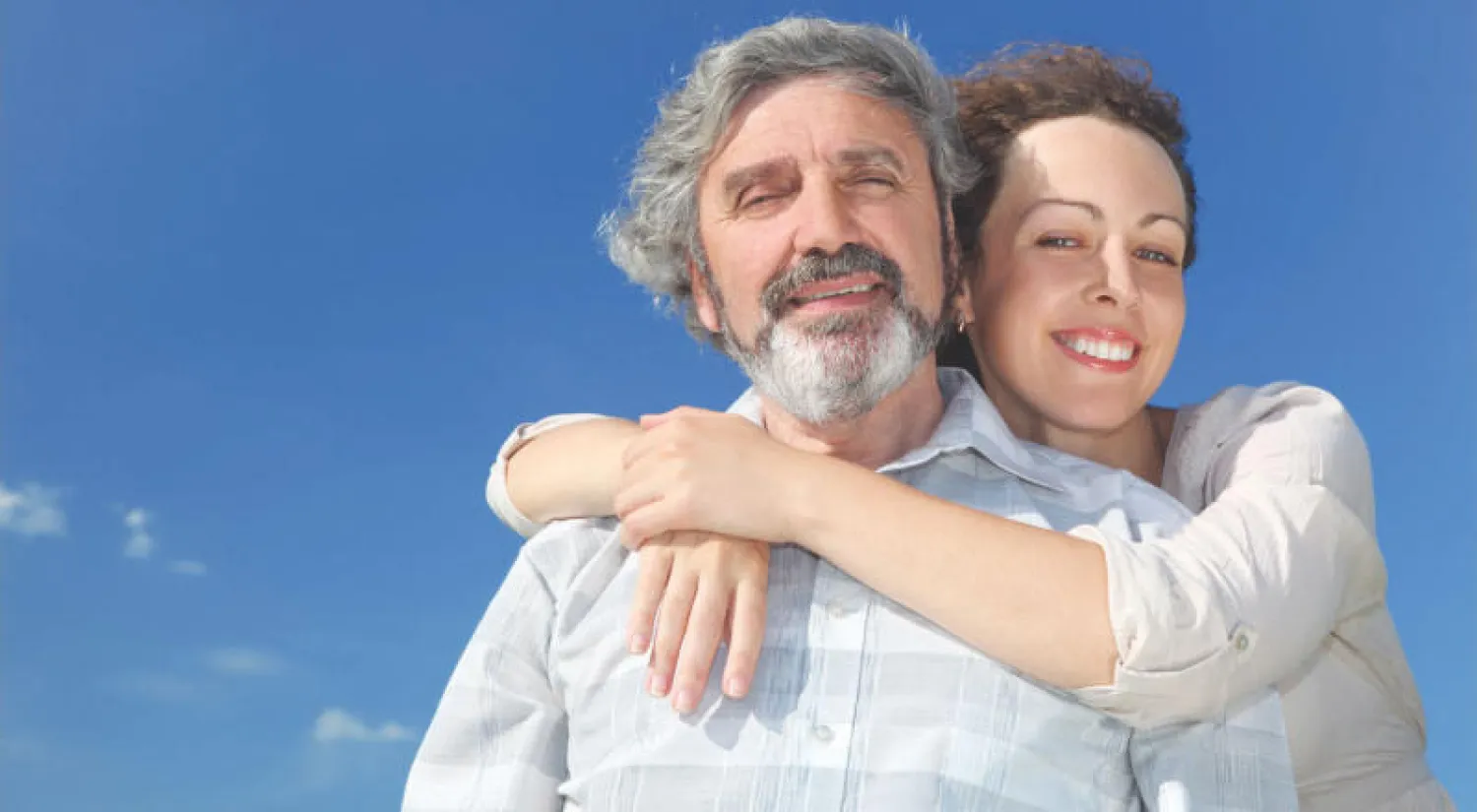 دراسة: فارق العمر المثالي في علاقات الزواج هو عام