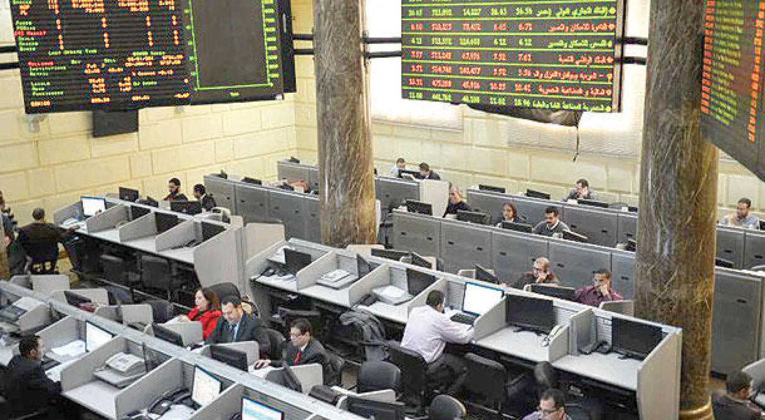 الحكومة المصرية ستطرح نسبًا من رؤوس أموال عدد محدود من الشركات المملوكة للدولة بالبورصة قبل نهاية العام المالي الحالي  («الشرق الأوسط»)