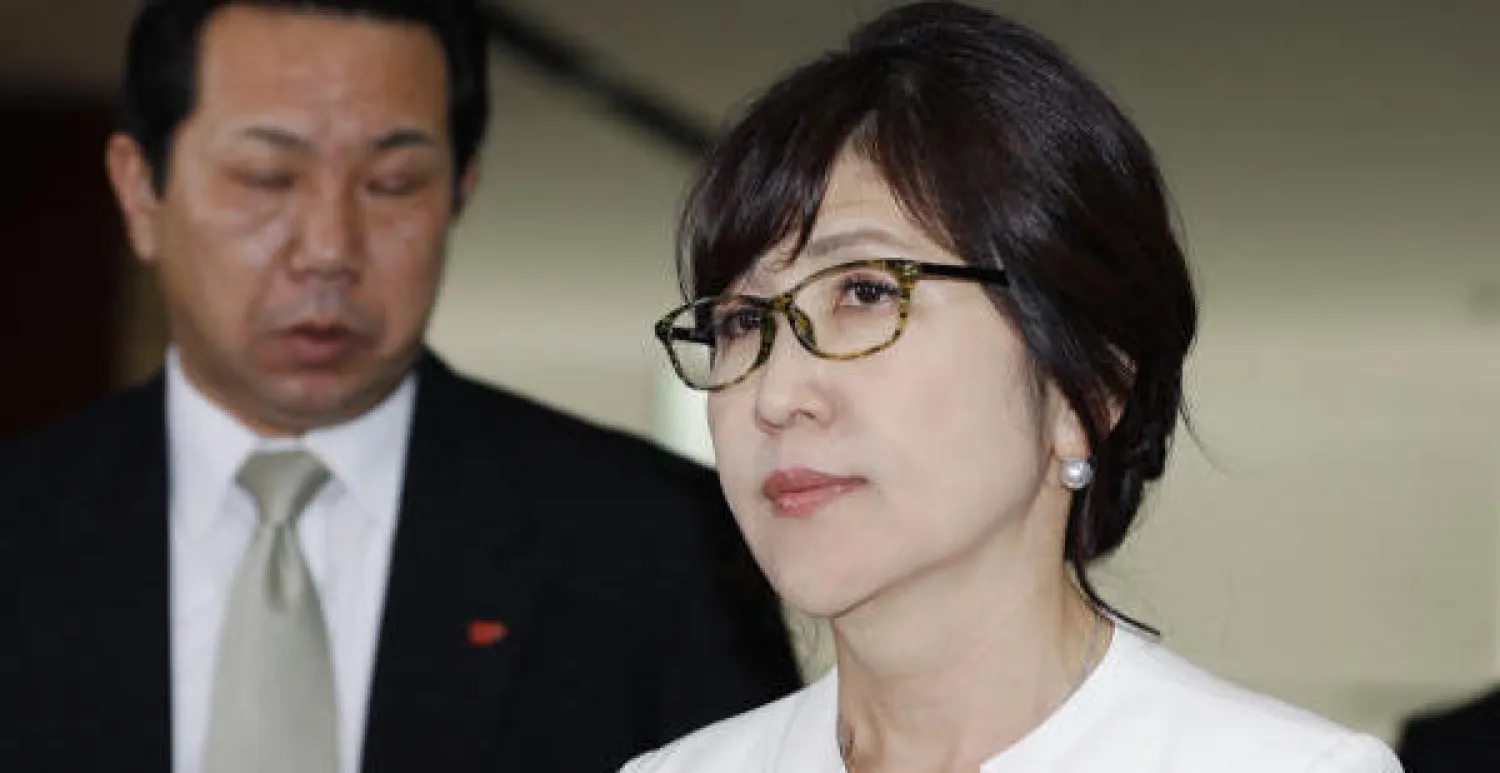 اليابان: تعديل حكومي وتكليف وزيرة قومية سابقة حقيبة الدفاع